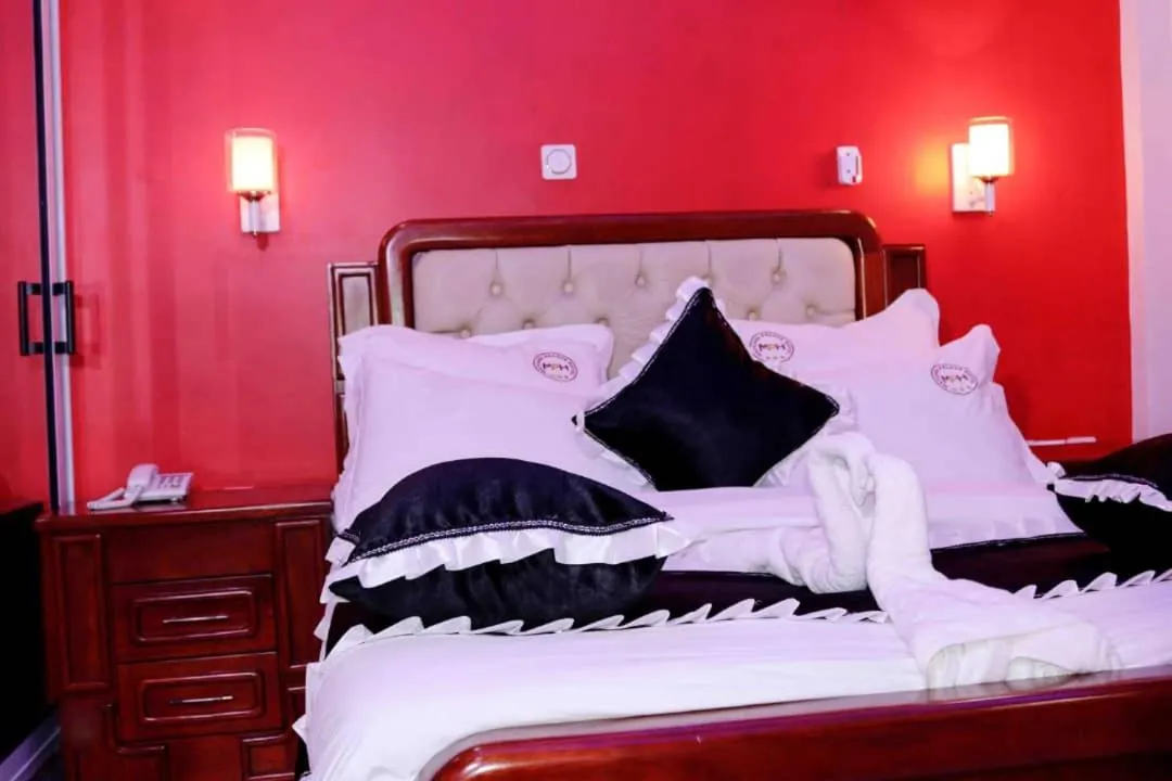 Bed in Matcheu Palace Hôtel