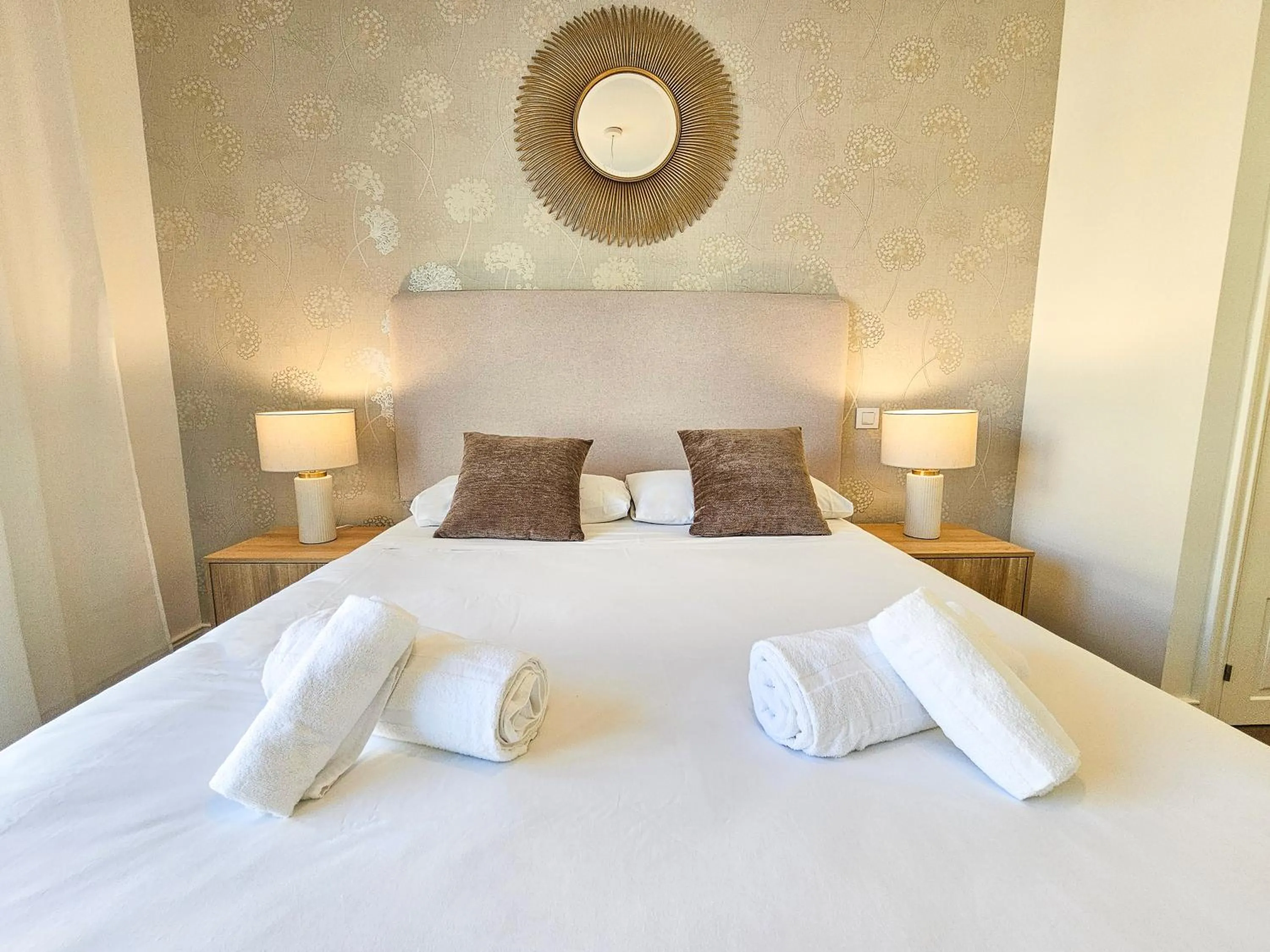 Bed in Apartamentos Zaragoza Independencia 3000