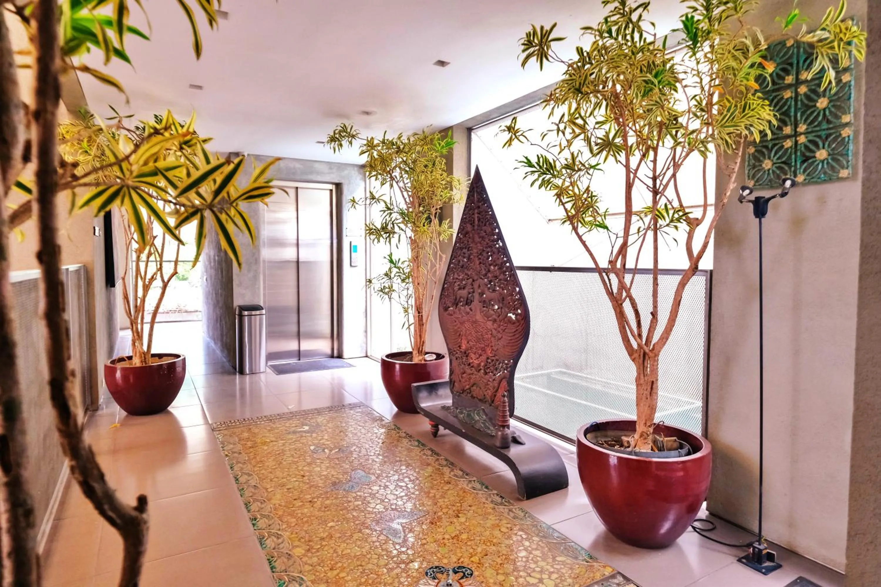 Day in KoenoKoeni Boutique Hotel