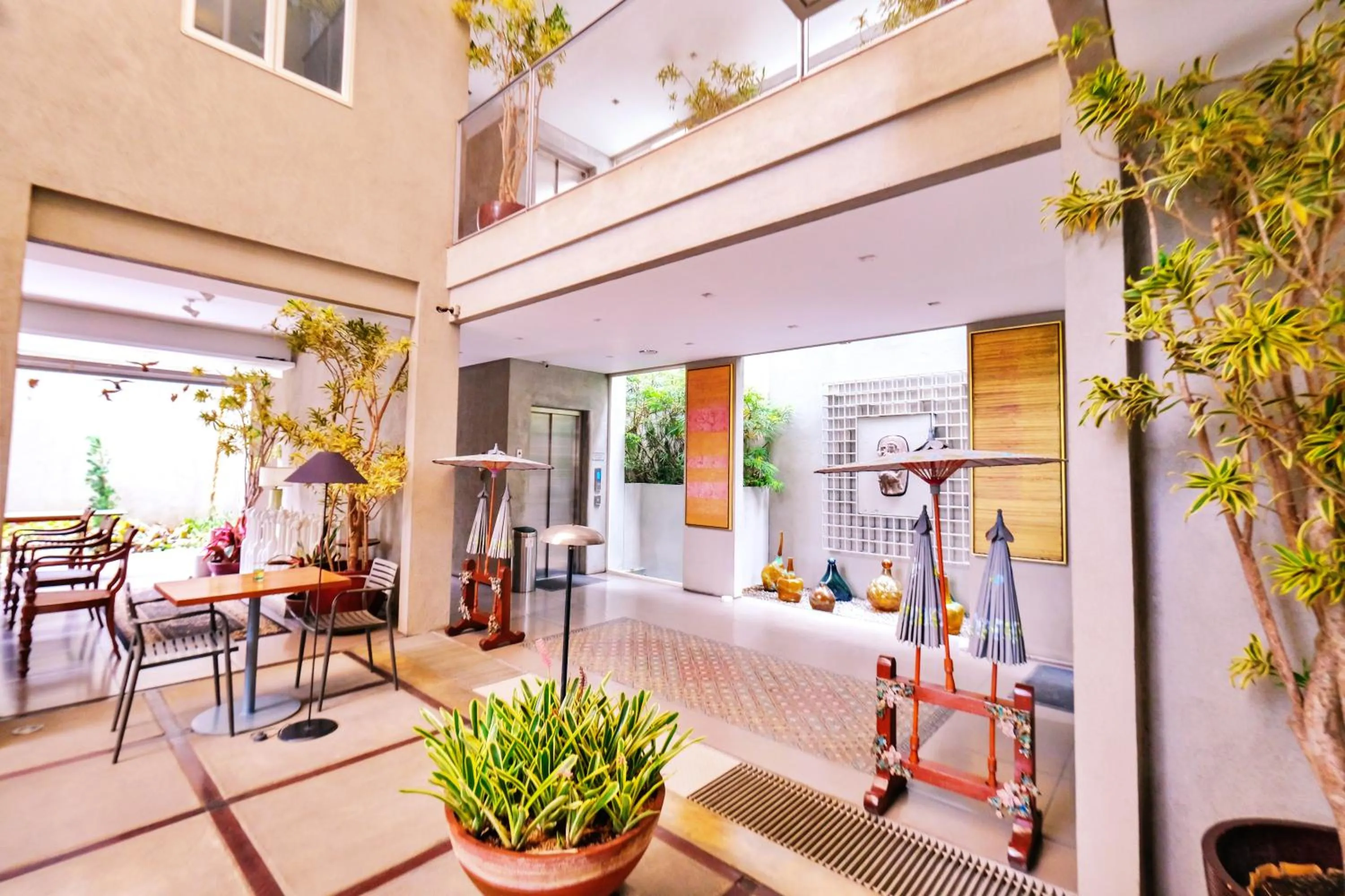 Seating area in KoenoKoeni Boutique Hotel