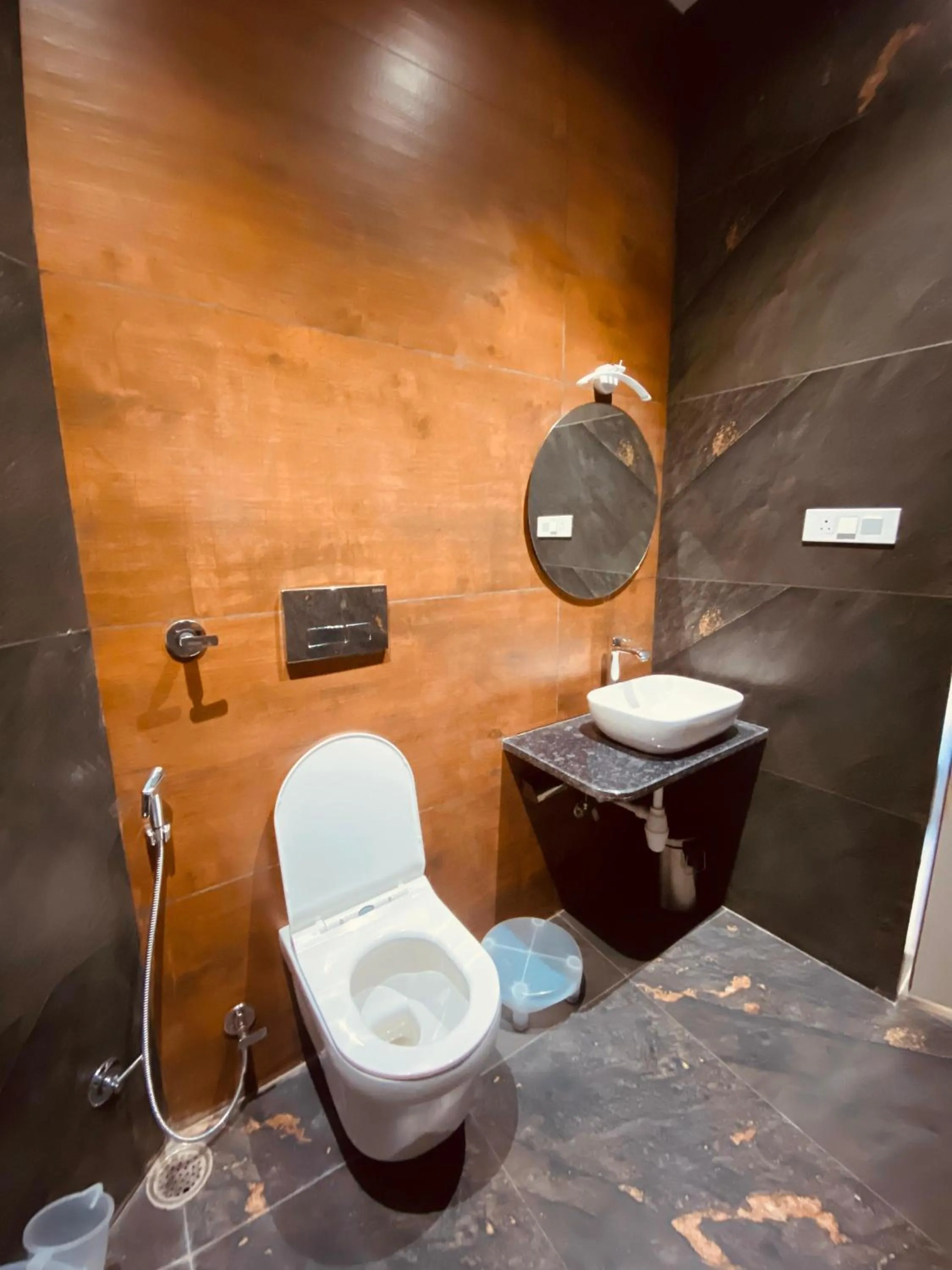 Toilet in Yashvrinda