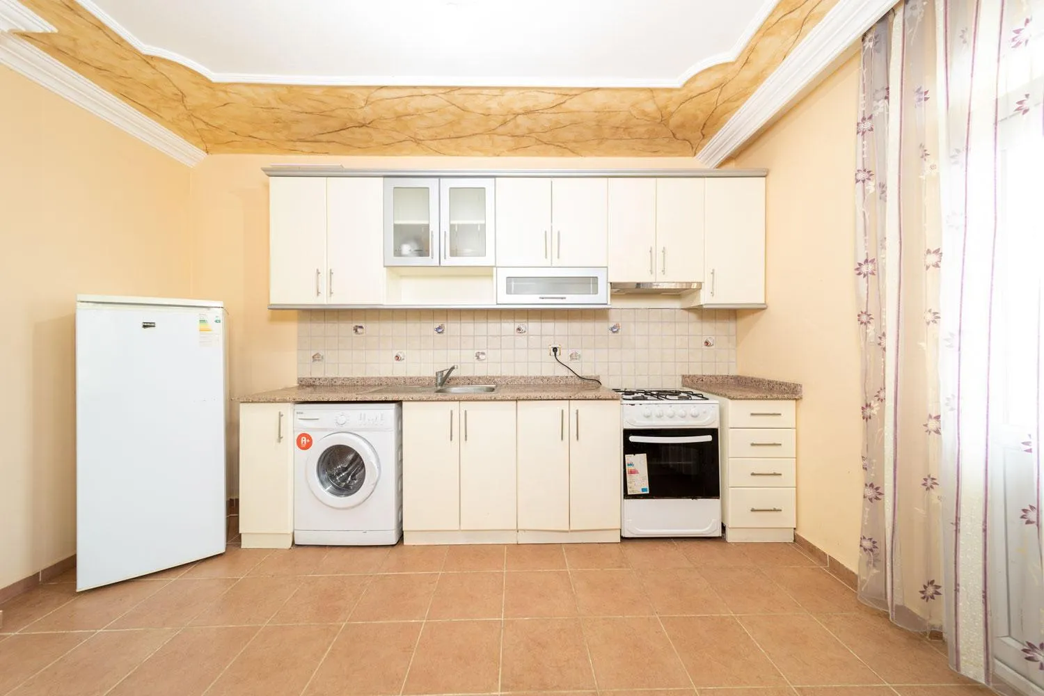 kitchen in Sevgi Tatil Sitesi