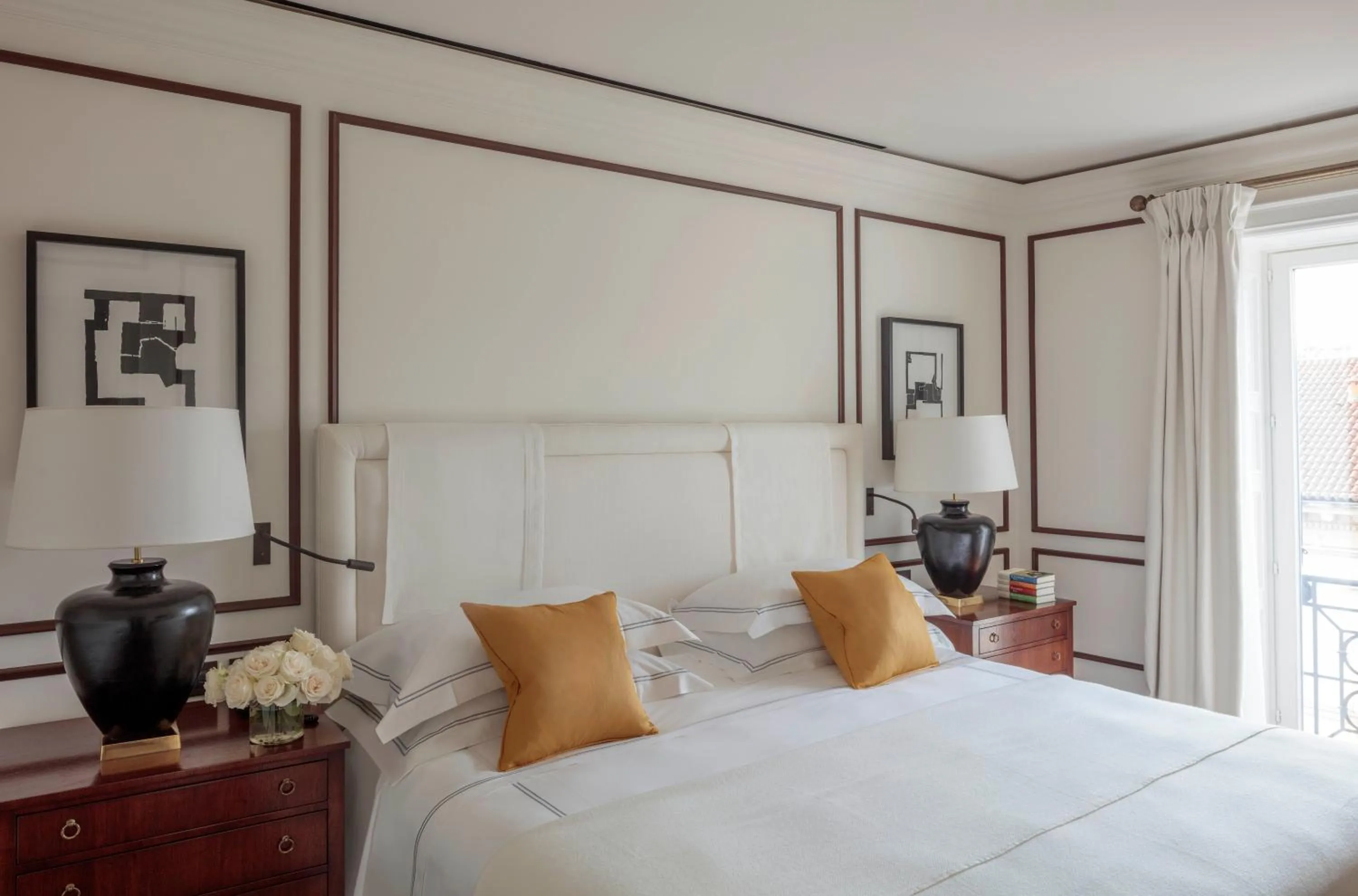 Bed in Rocco Forte House Via Manzoni Milan