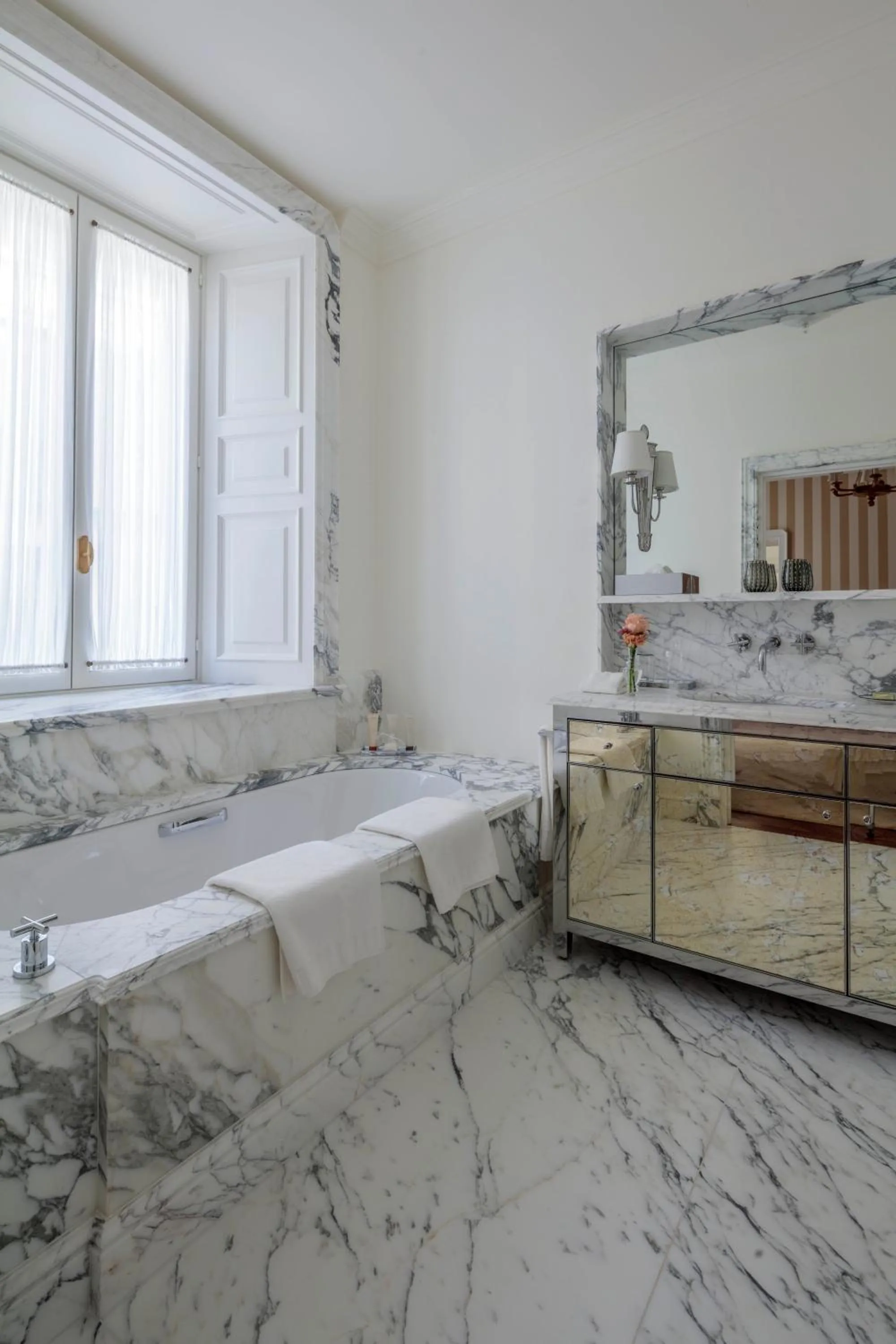 Bathroom in Rocco Forte House Via Manzoni Milan