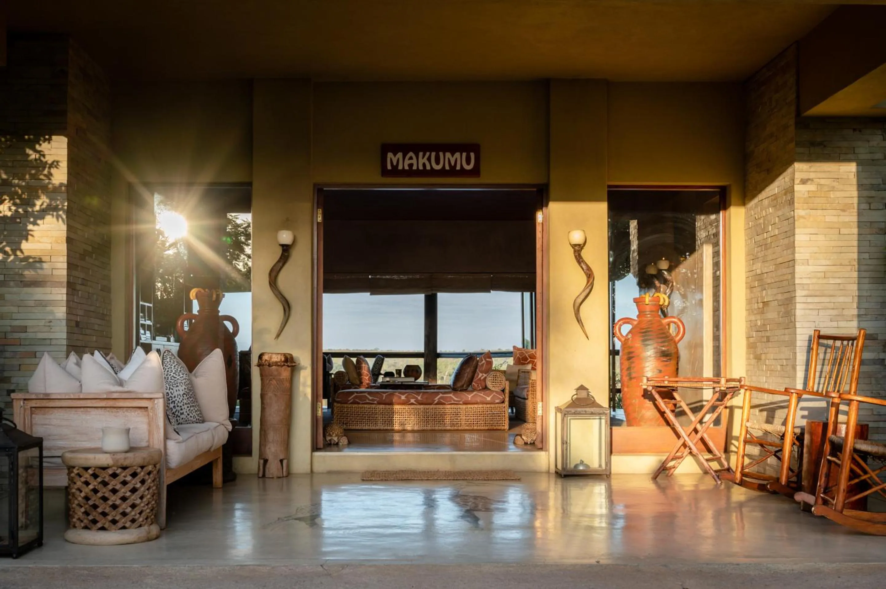 Facade/entrance in Makumu Private Game Lodge