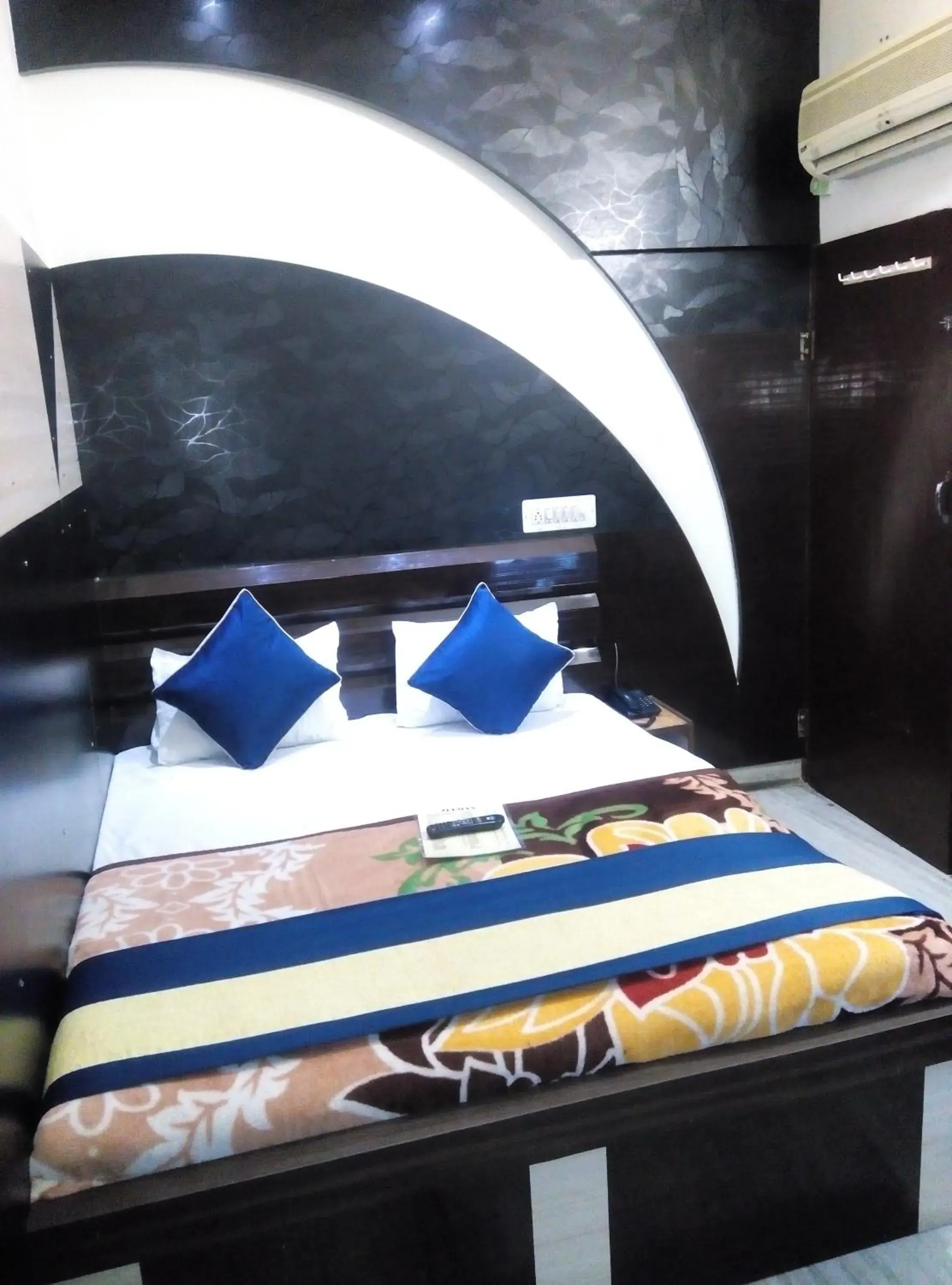 Bed in Hotel Abhineet Palace Bed in Hotel Abhineet Palace