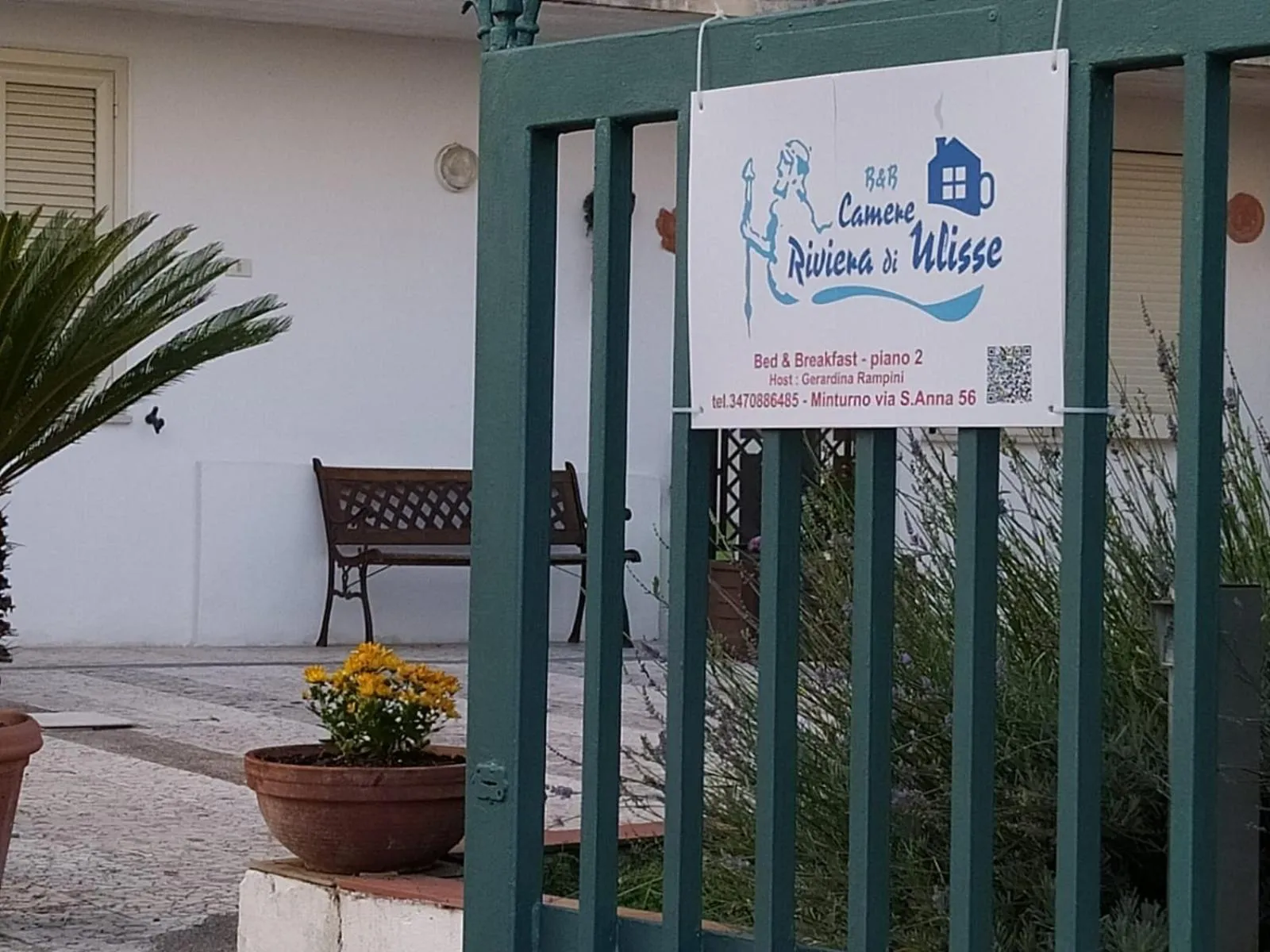 Facade/entrance in Camere "Riviera di Ulisse"