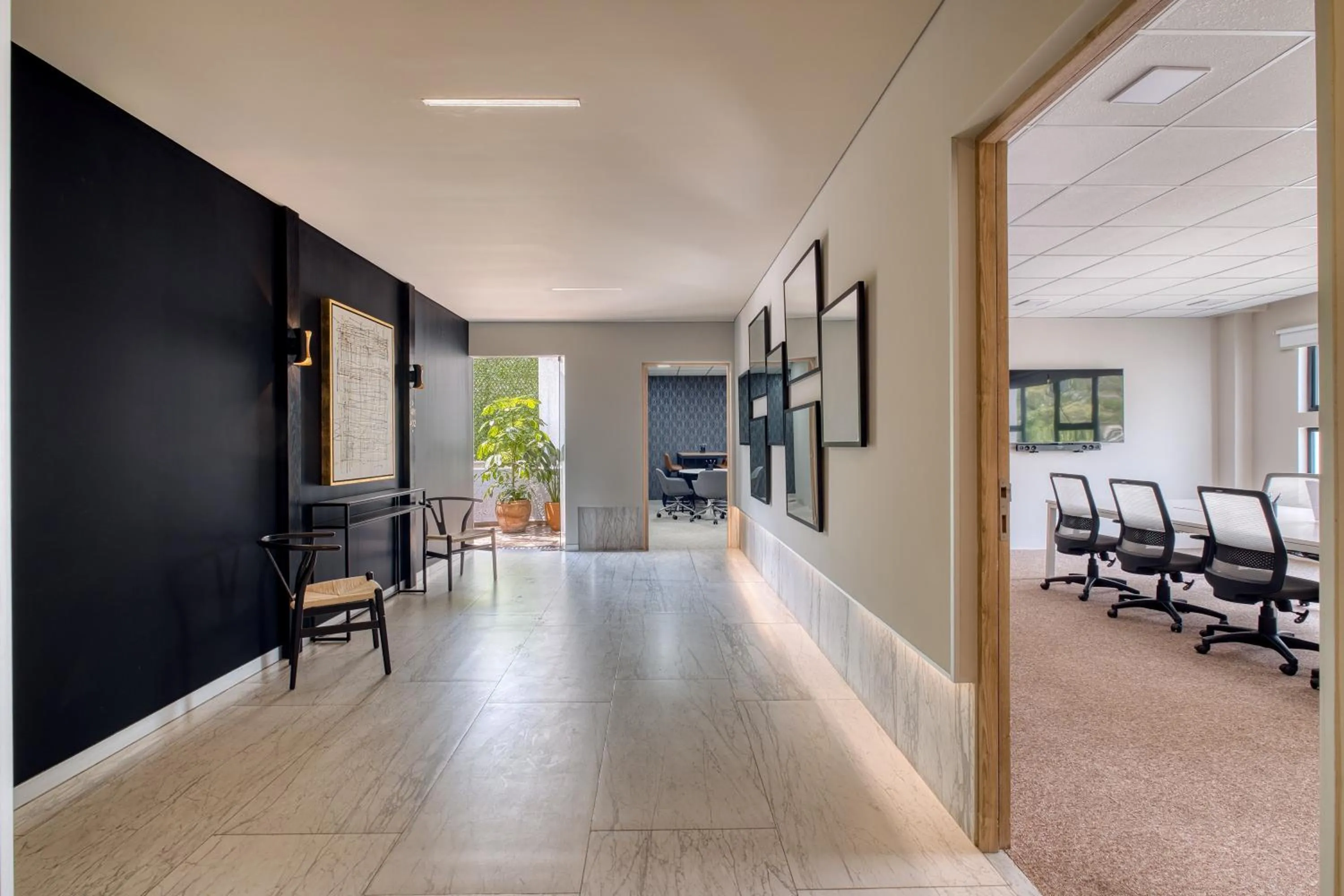 Business facilities in District Polanco by Lumina