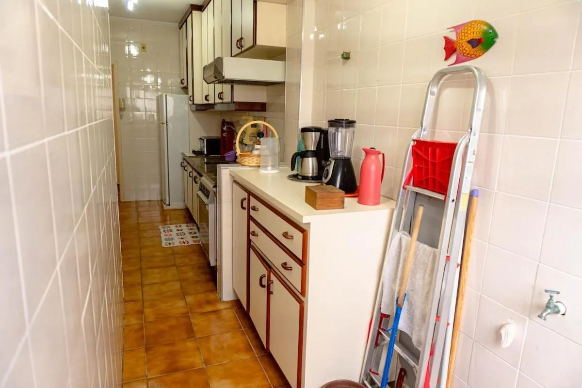 R19 · 2 Quadras da praia