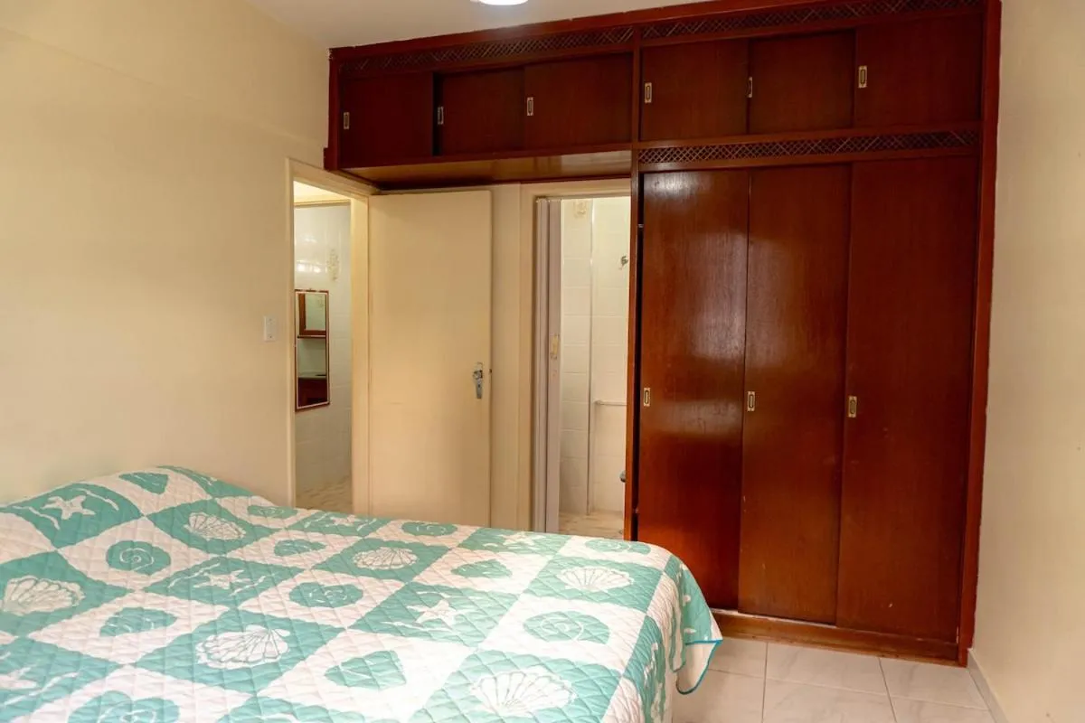 Bed in R19 · 2 Quadras da praia