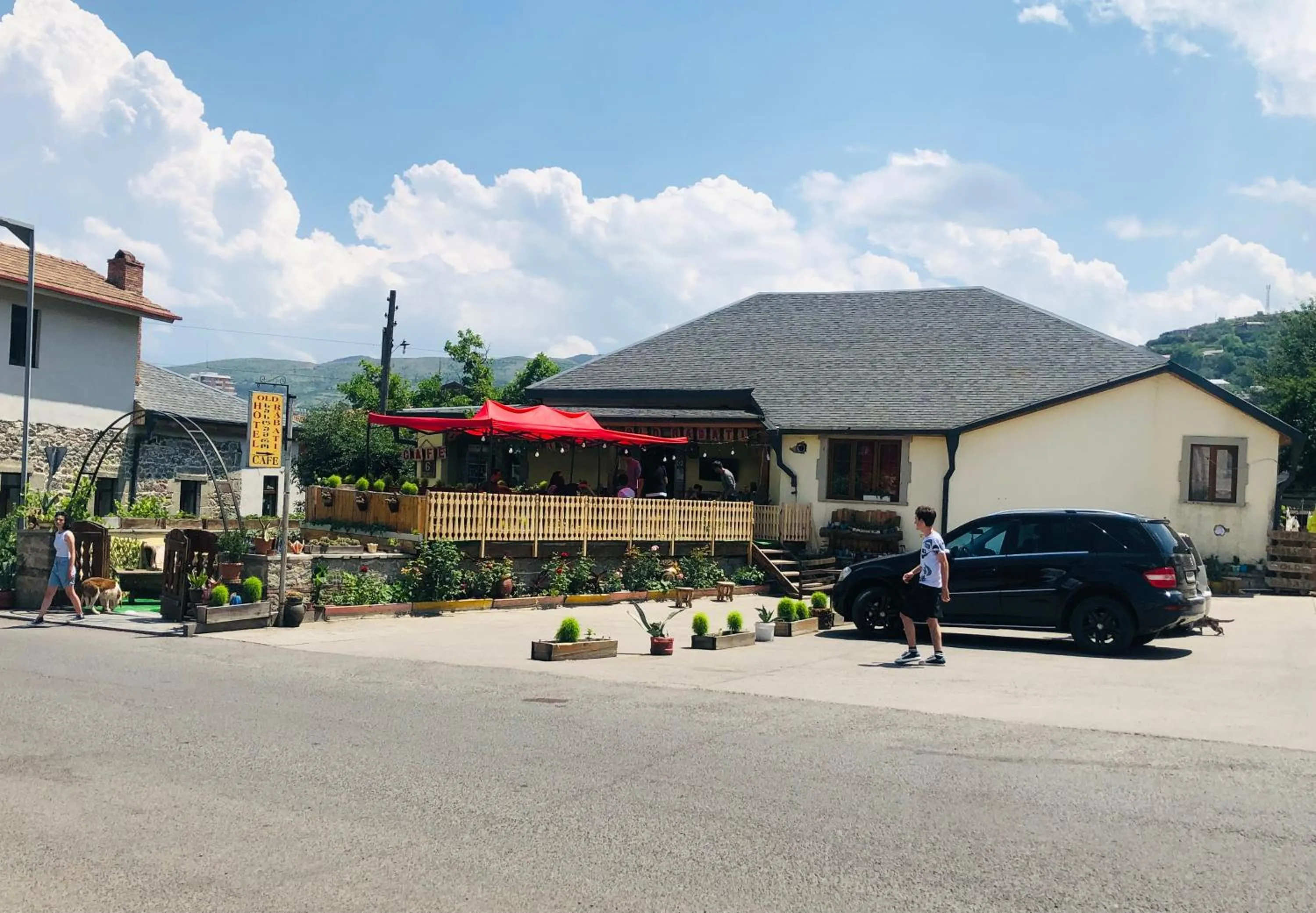 Property building in Old Rabati