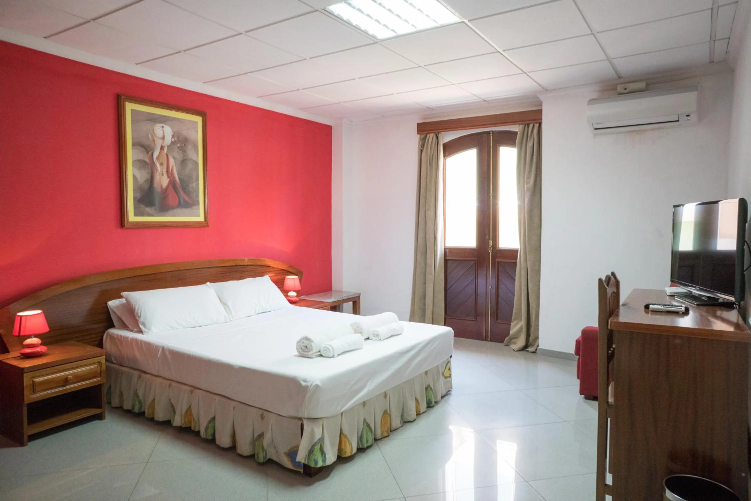 Double Room in Royal Mindelo Suite