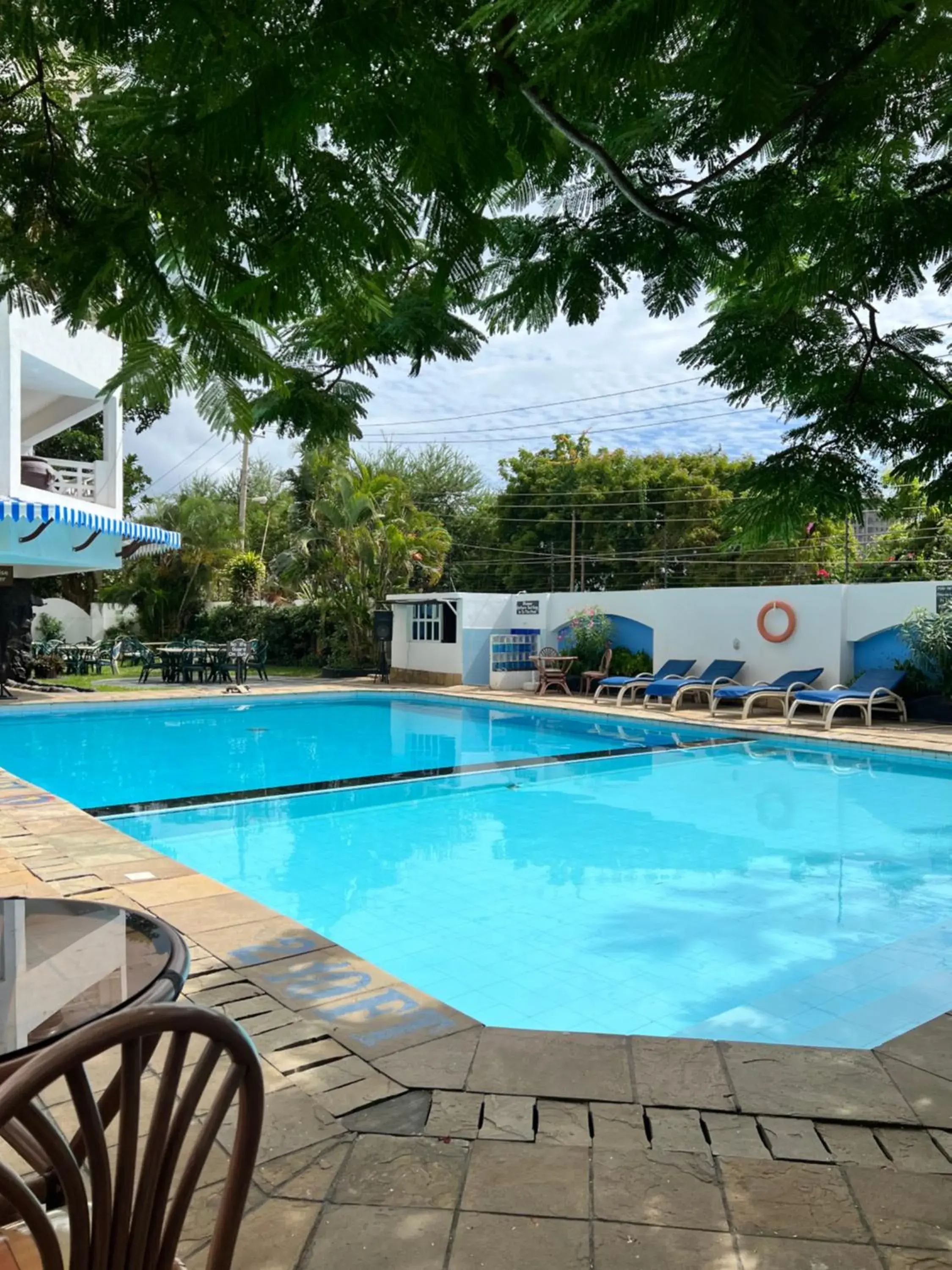 Swimming pool in Sunrise Apartments Swimming pool in Sunrise Apartments