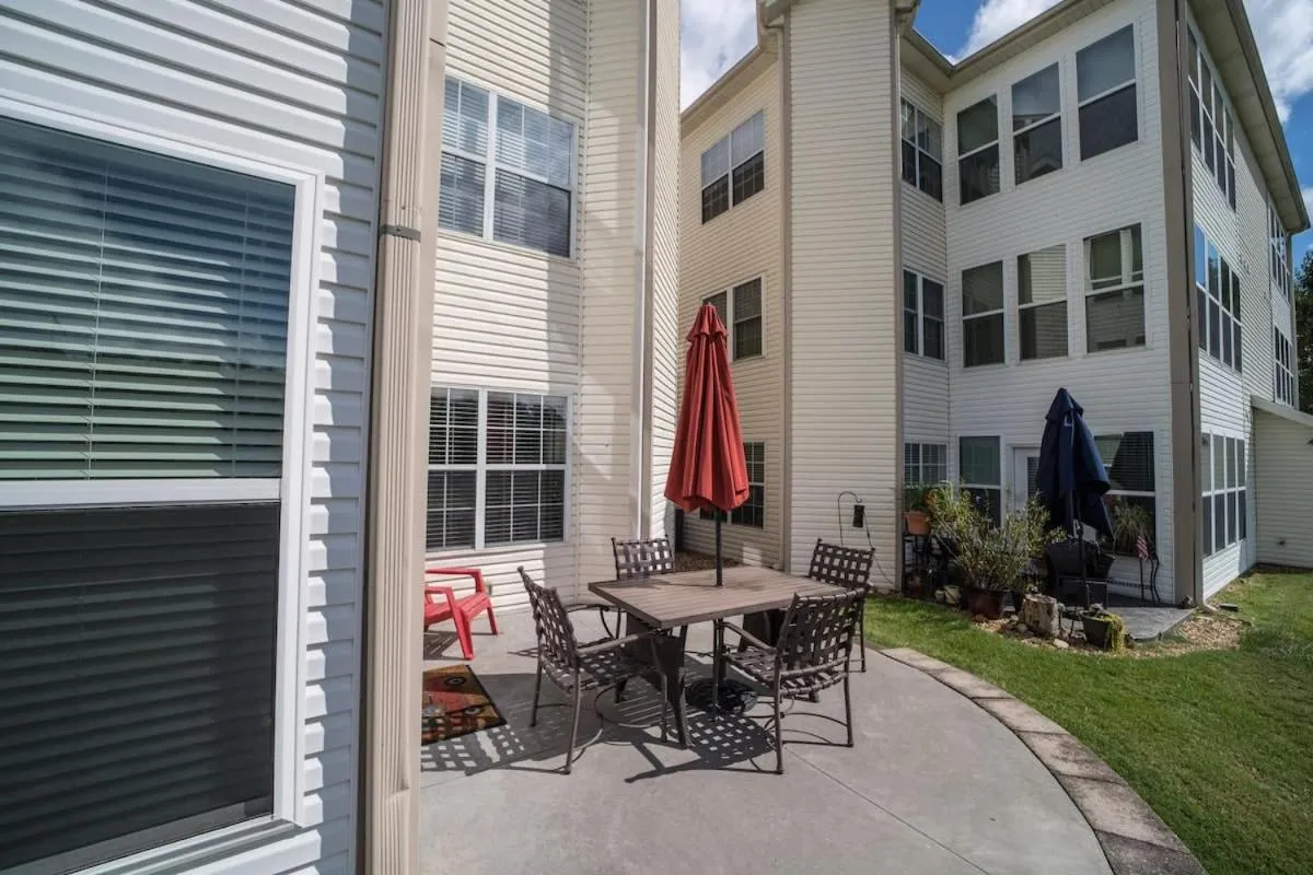 Little House on the Fairway- Luxury Golf Condo