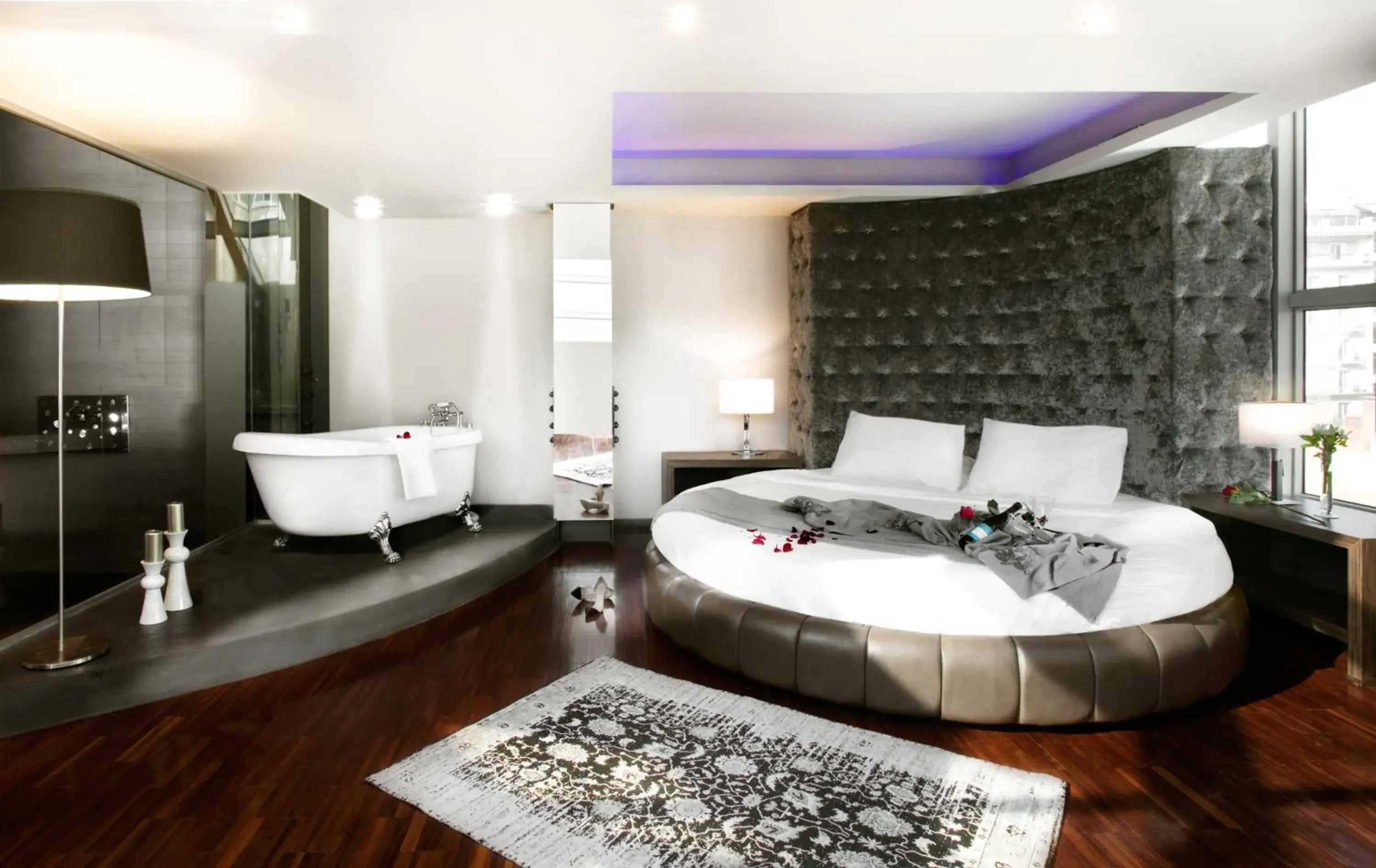 Bedroom in Diamond Suites, Philian Hotels and Resorts Bedroom in Diamond Suites, Philian Hotels and Resorts