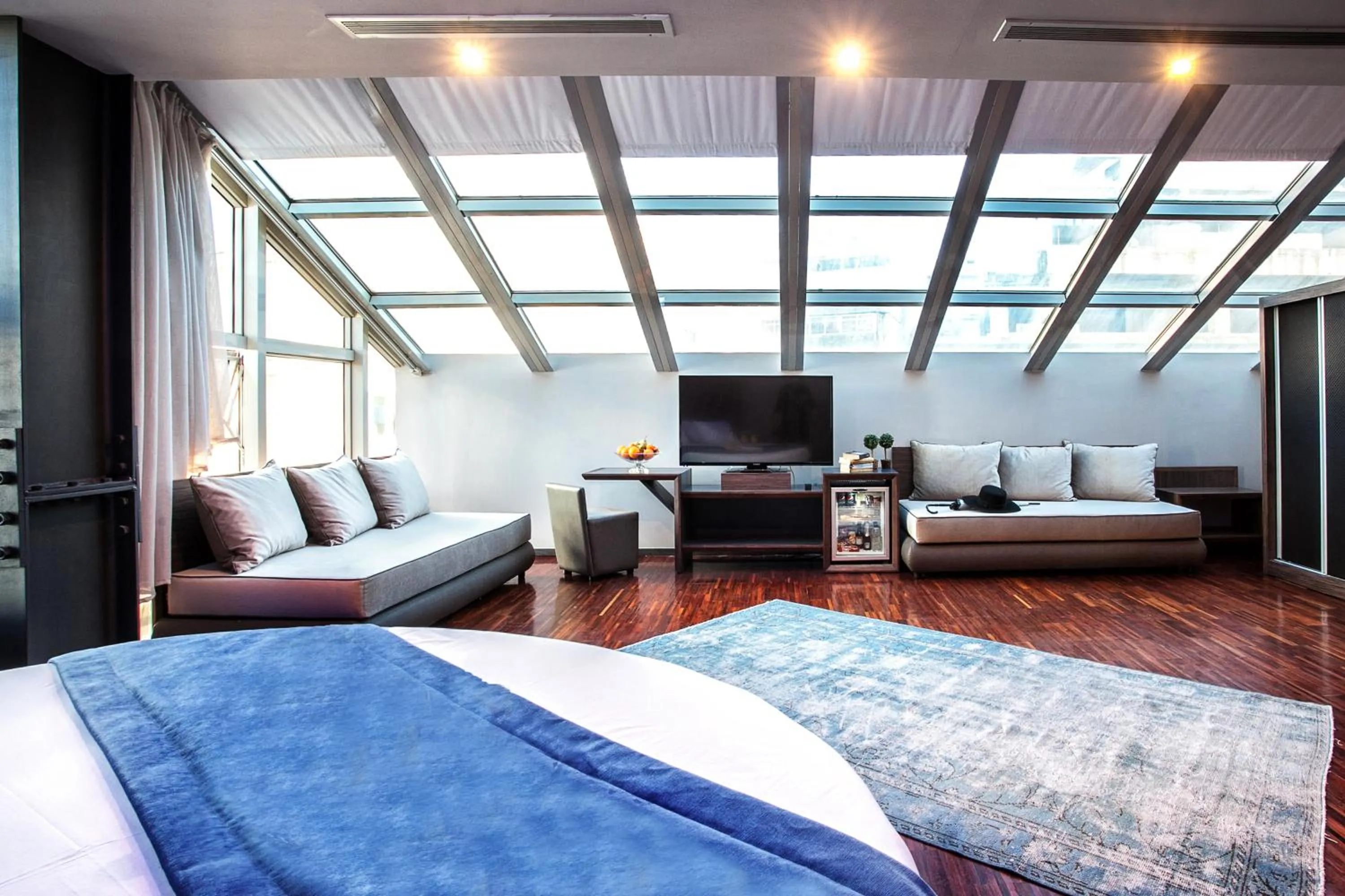 Living room, Bed in Diamond Suites, Philian Hotels and Resorts