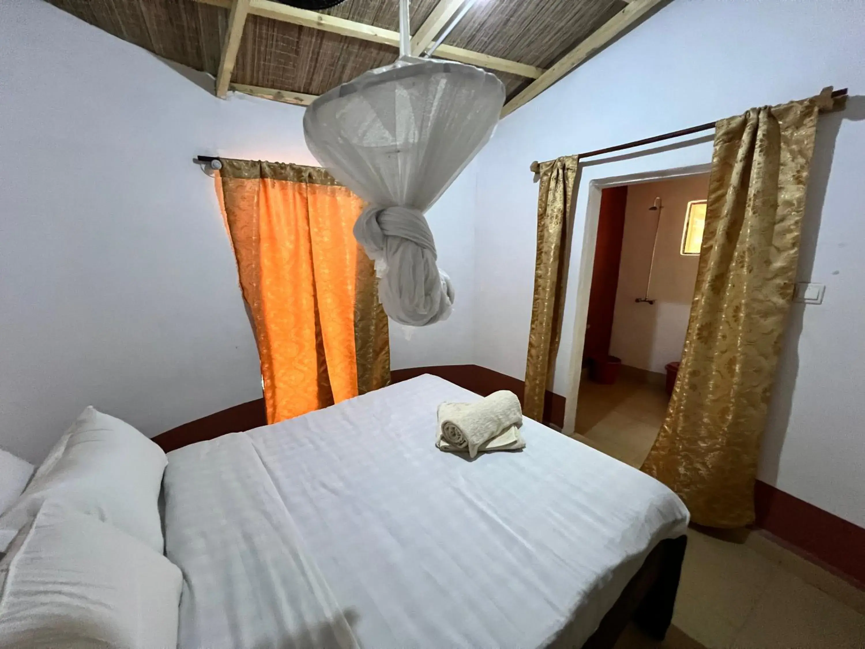 Budget Double Room - single occupancy in Nemasu Eco-lodge Budget Double Room - single occupancy in Nemasu Eco-lodge