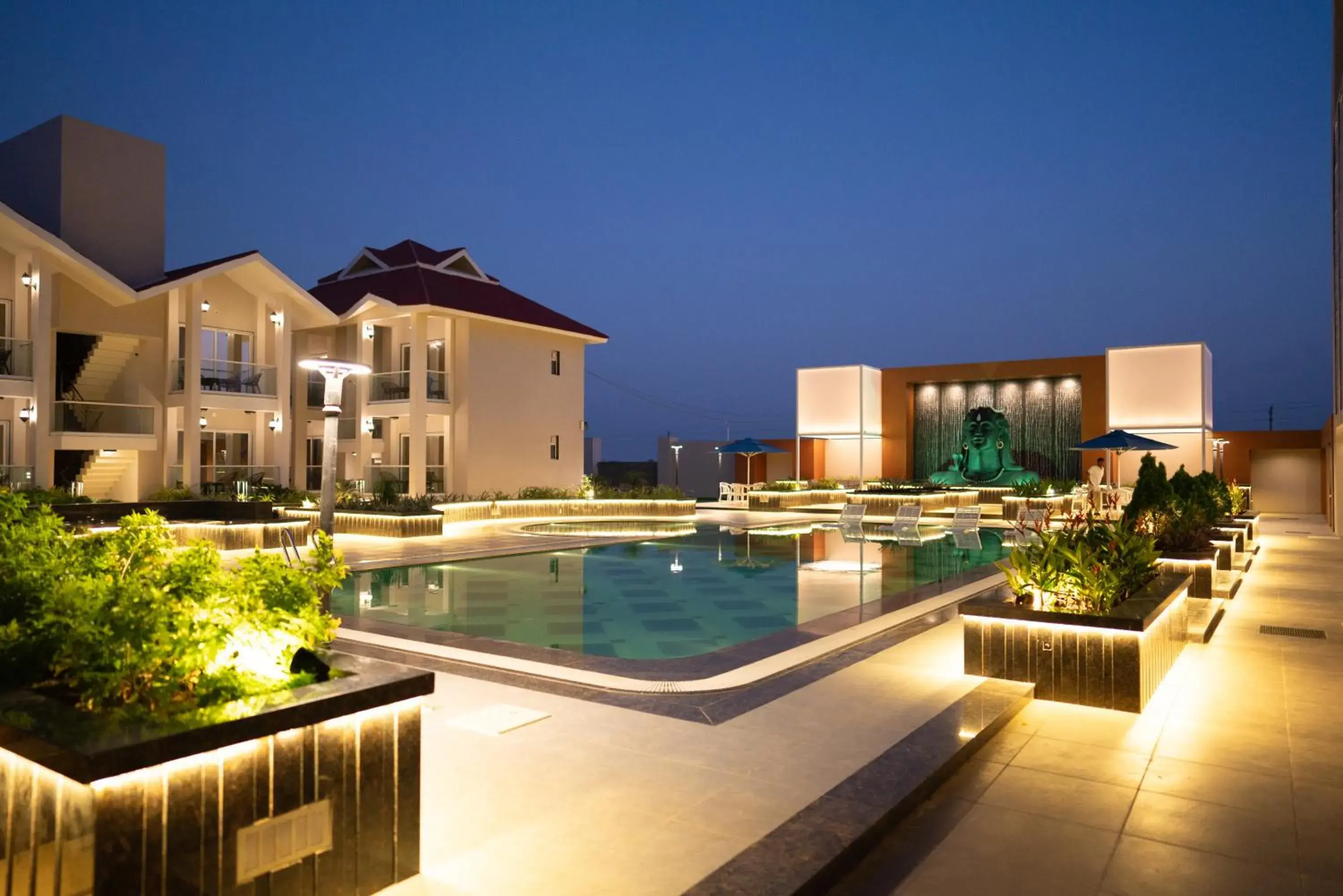 Swimming pool in The Fern Residency, Porbandar Swimming pool in The Fern Residency, Porbandar