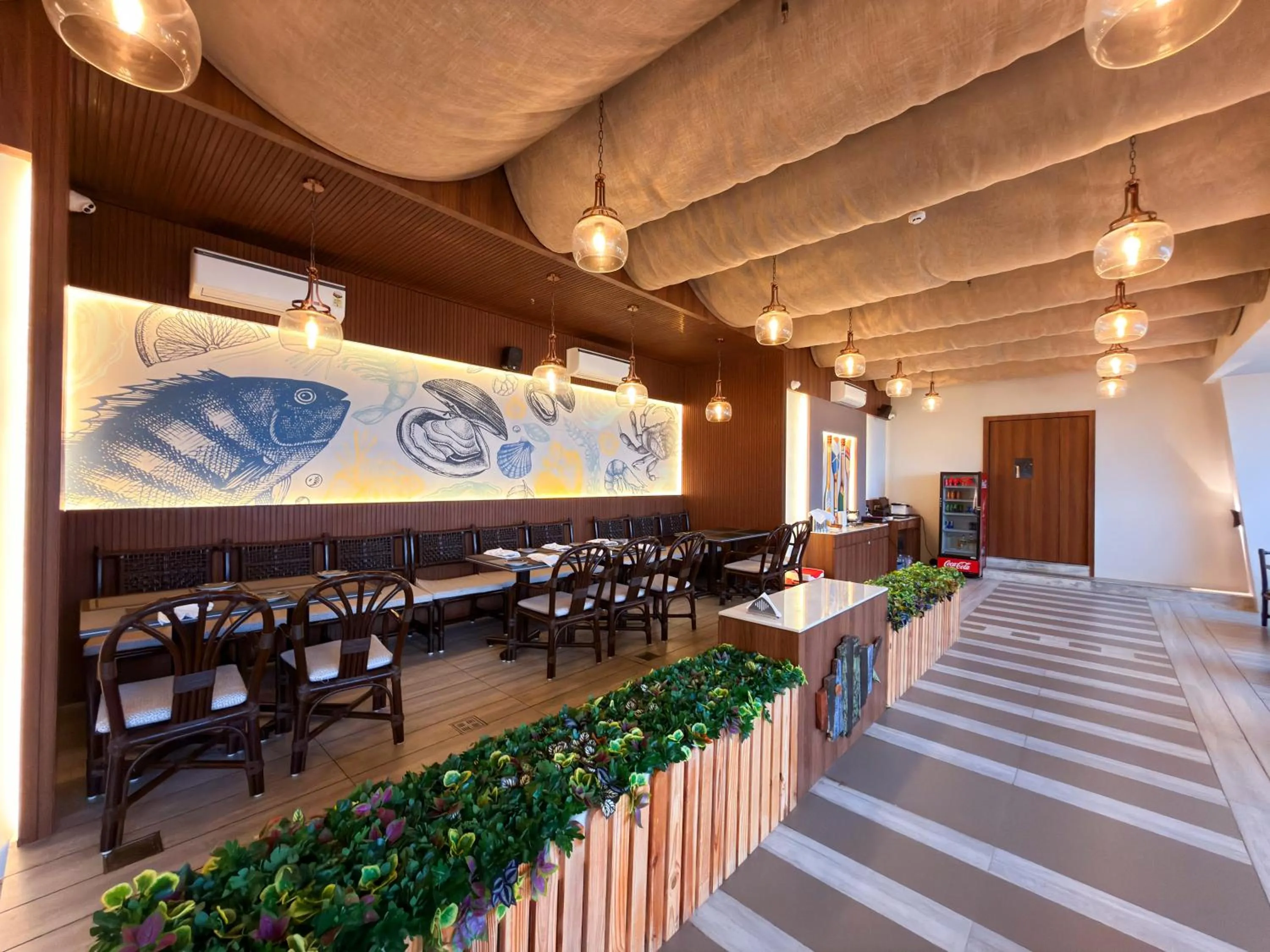 Restaurant/places to eat in The Fern Residency, Porbandar