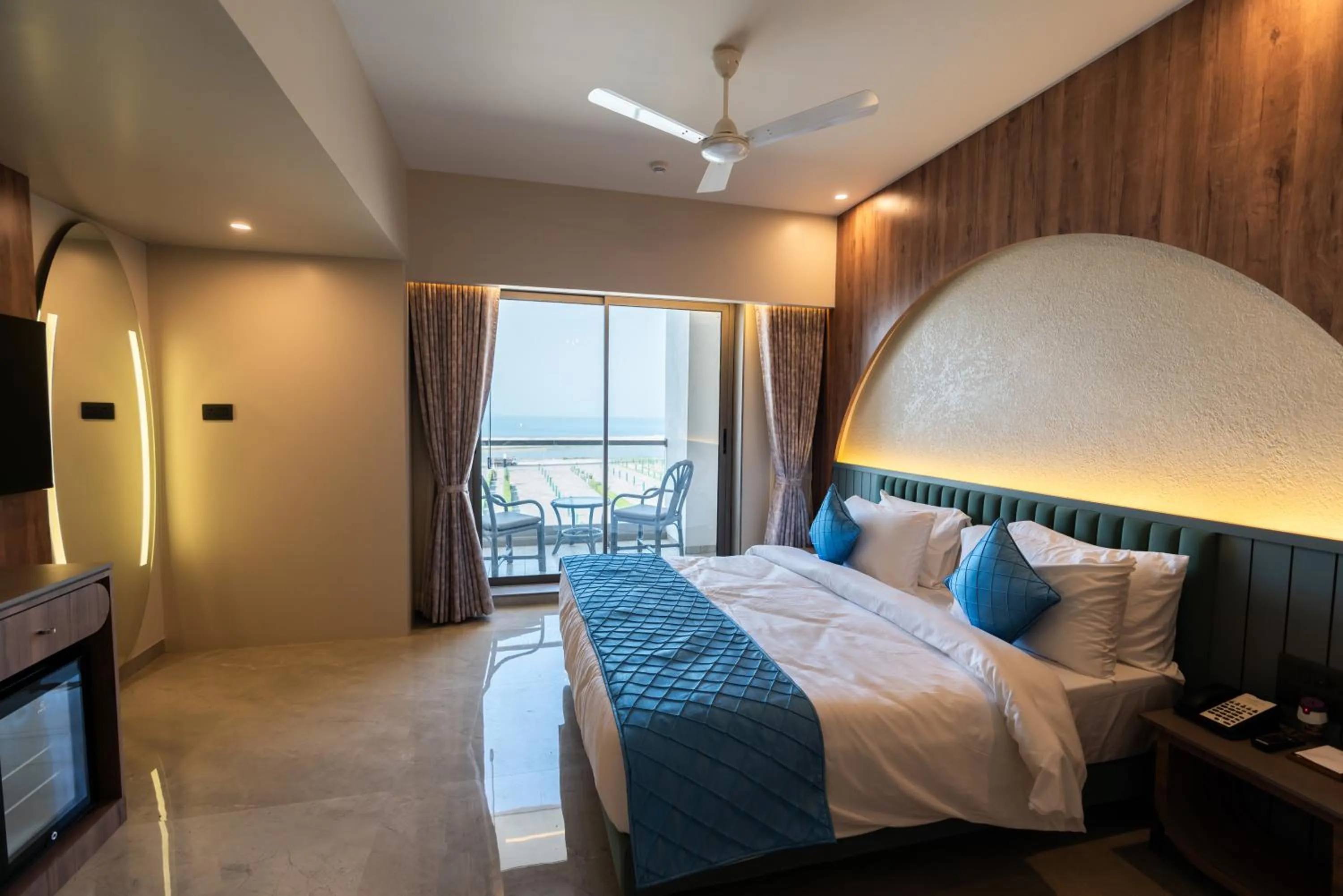 Bed in The Fern Residency, Porbandar