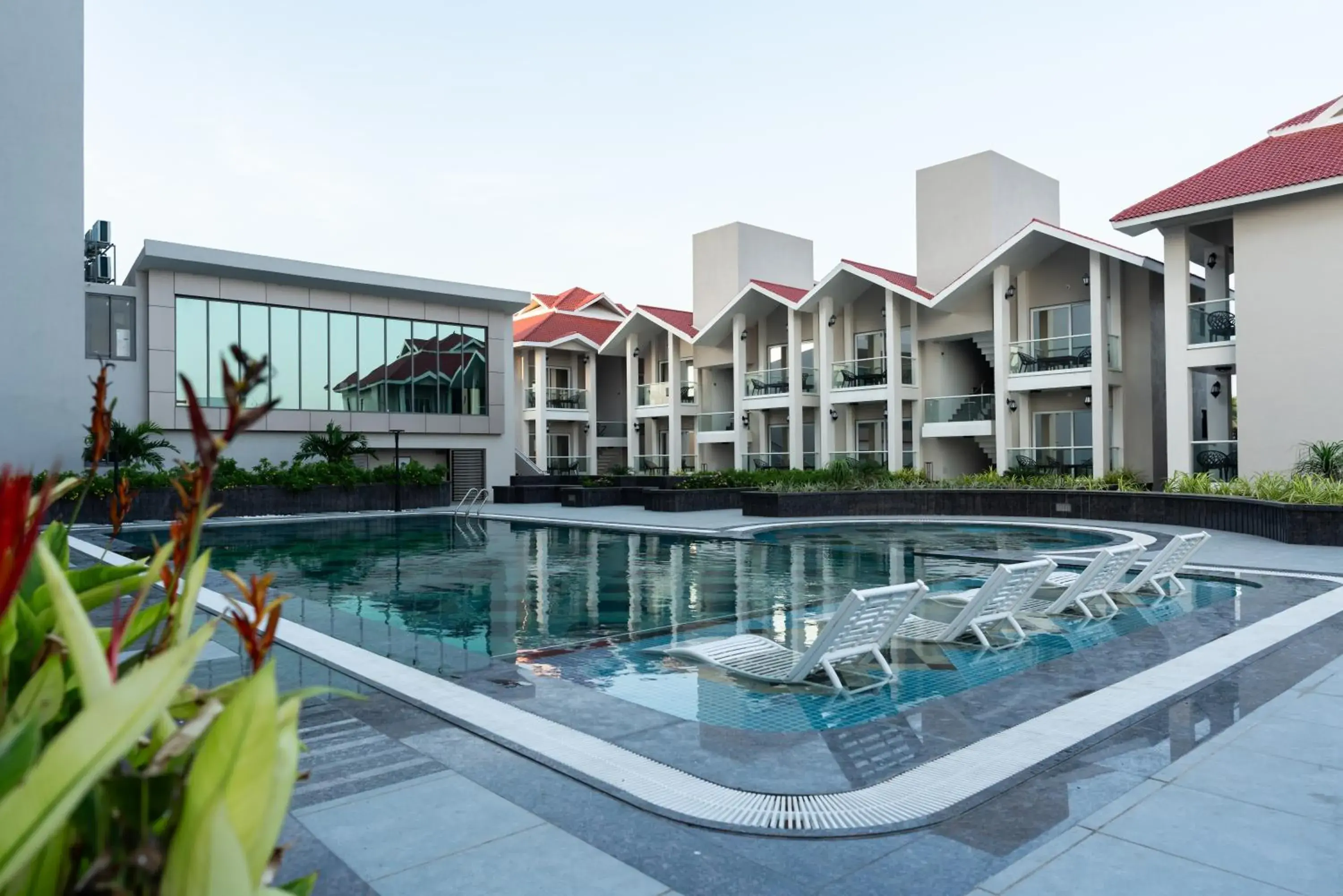 Swimming pool in The Fern Residency, Porbandar Swimming pool in The Fern Residency, Porbandar