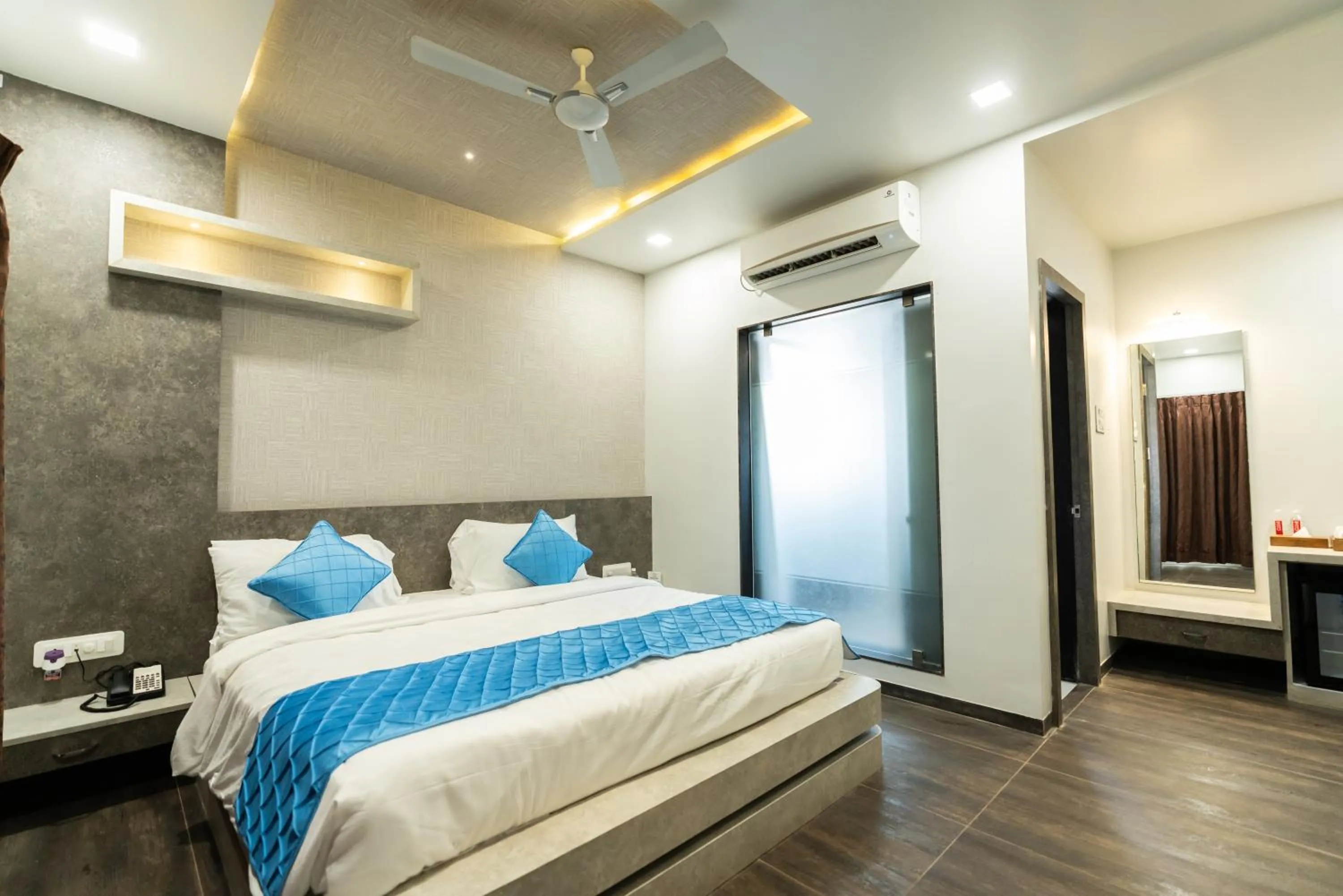 Bed in The Fern Residency, Porbandar