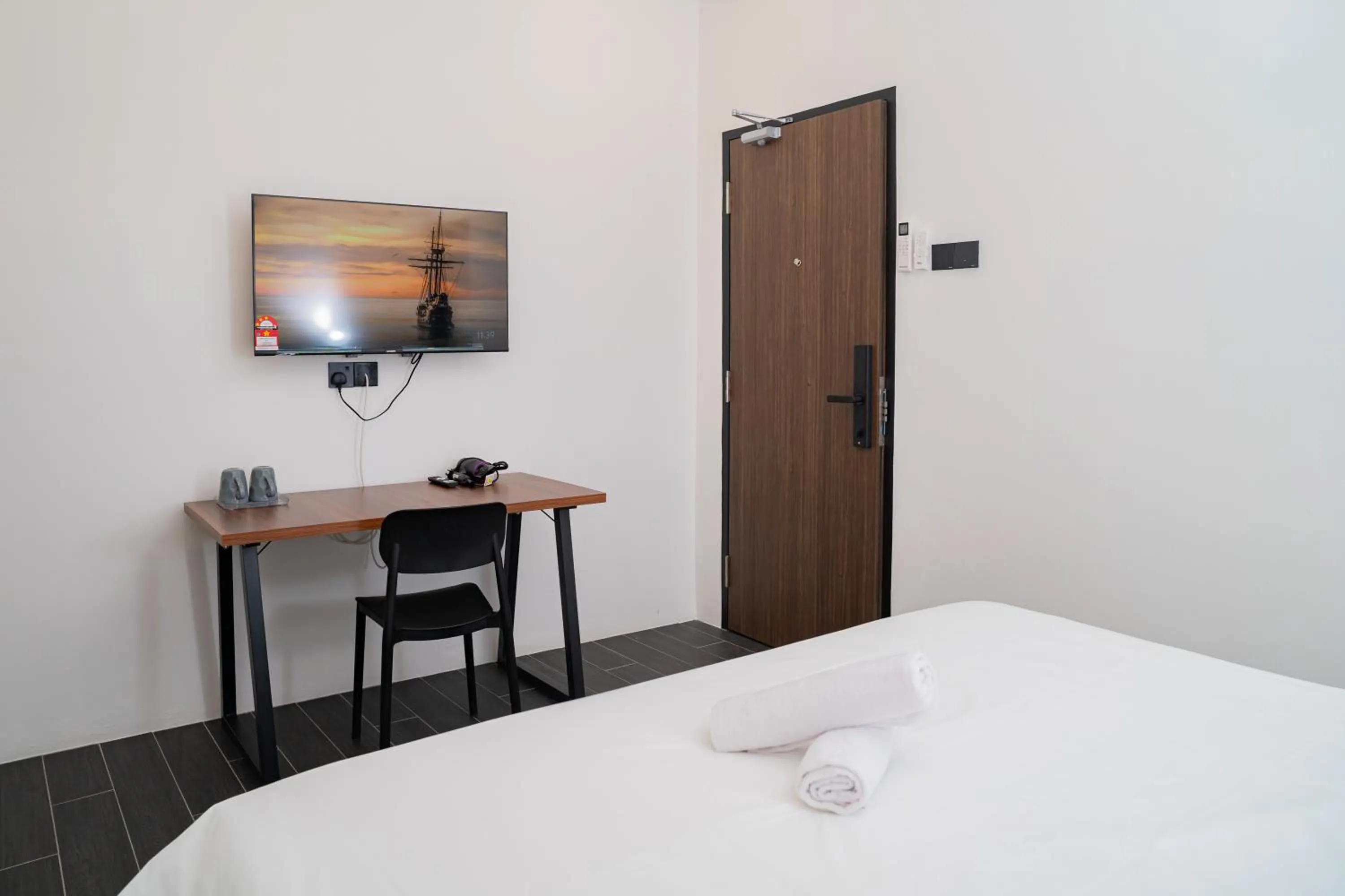 Bed in Jovial Industrial Stylish Lodge ````Bukit Mertajam