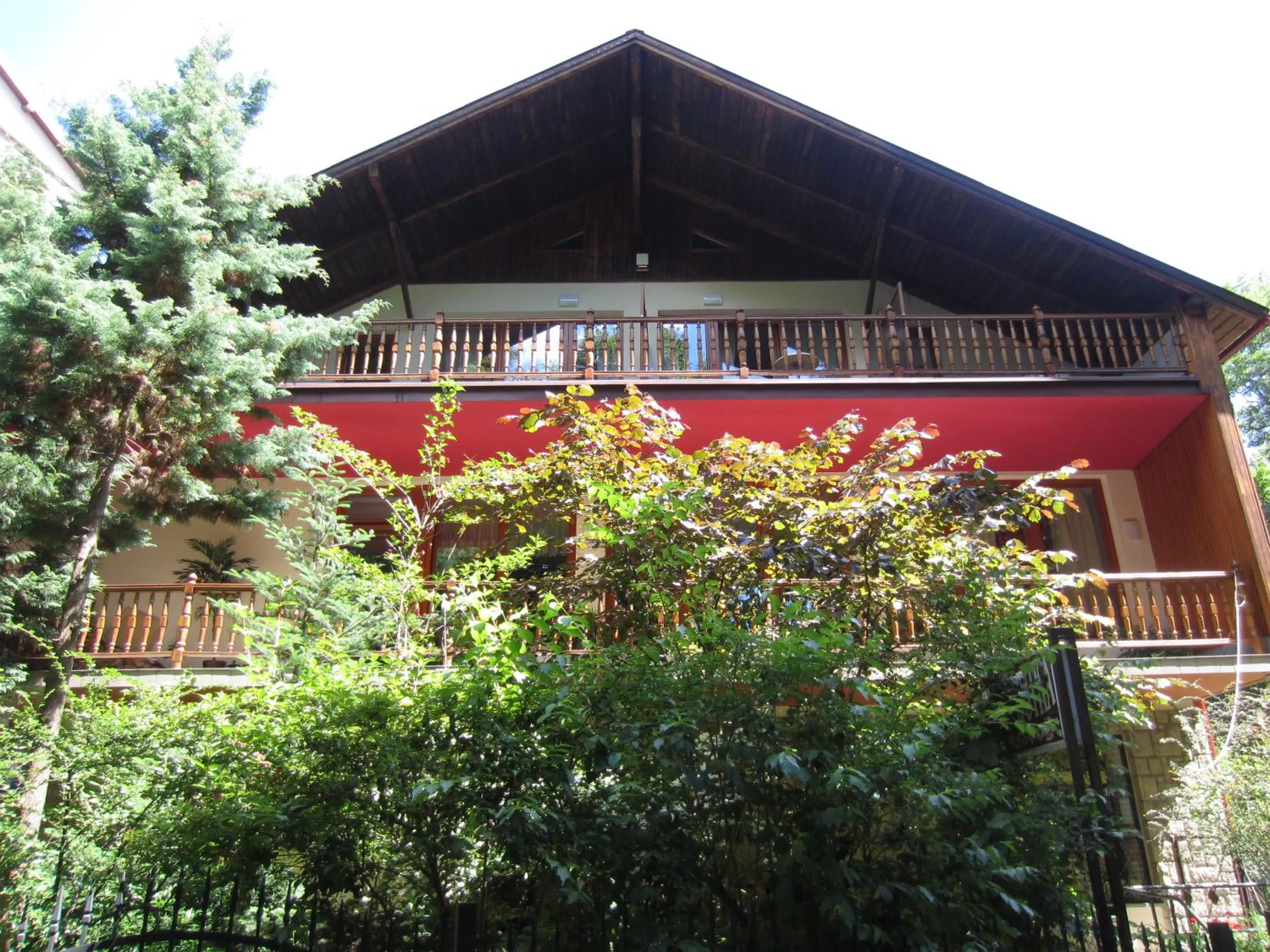 View (from property/room) in Willa M cisza w centrum miasta