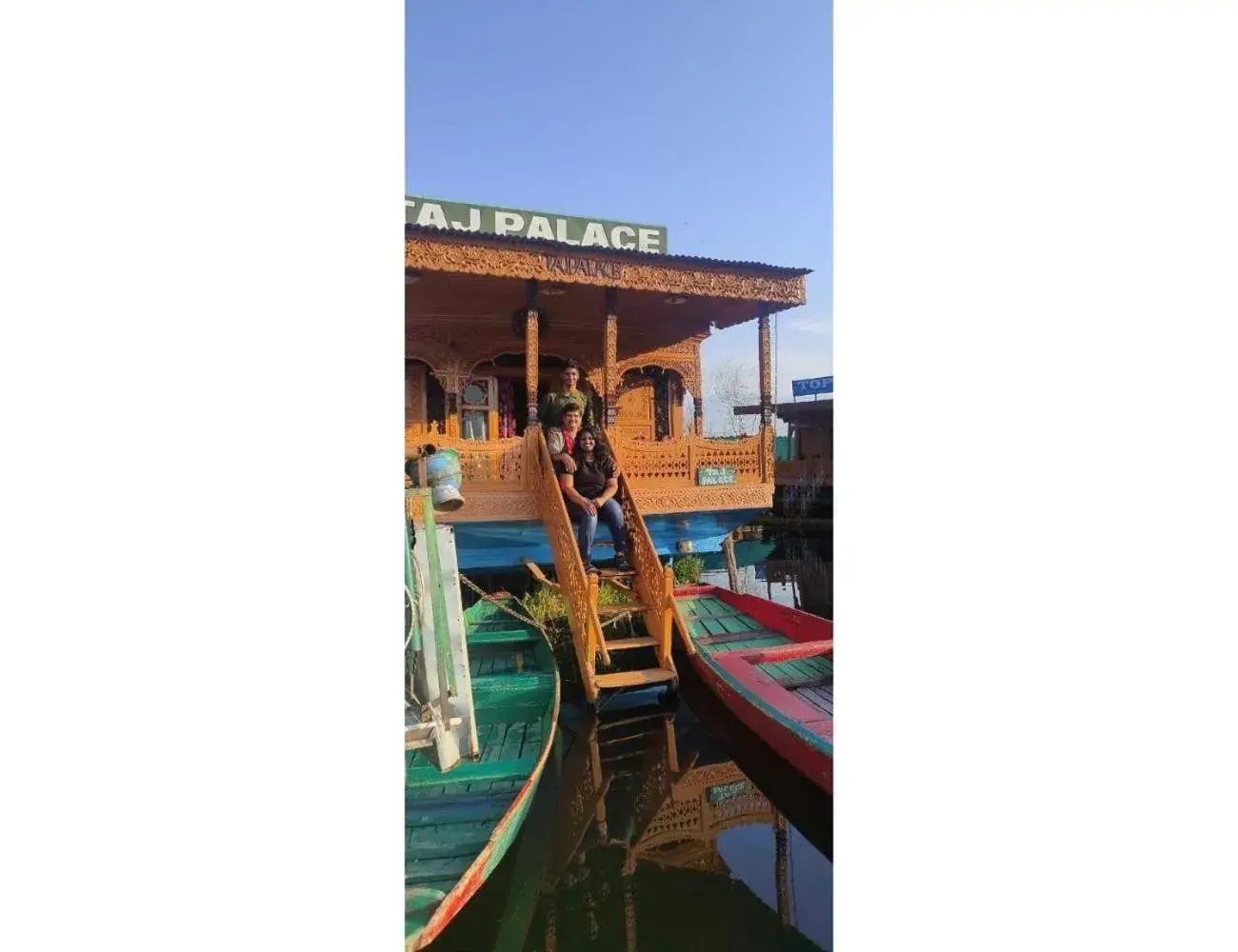 Taj Palace Houseboat, Srinagar Taj Palace Houseboat, Srinagar