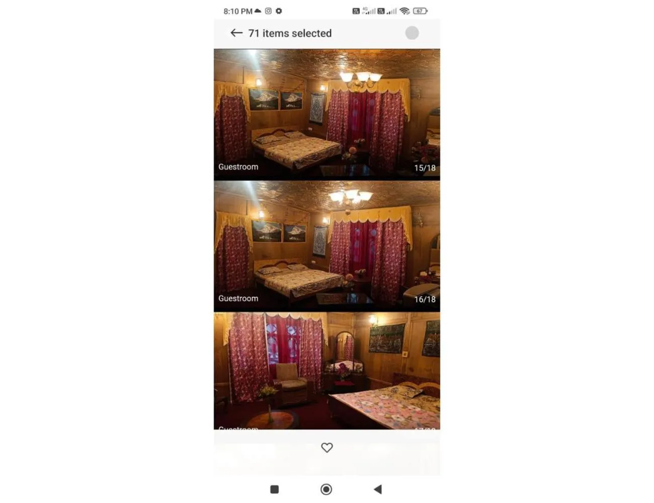 Bed in Taj Palace Houseboat, Srinagar