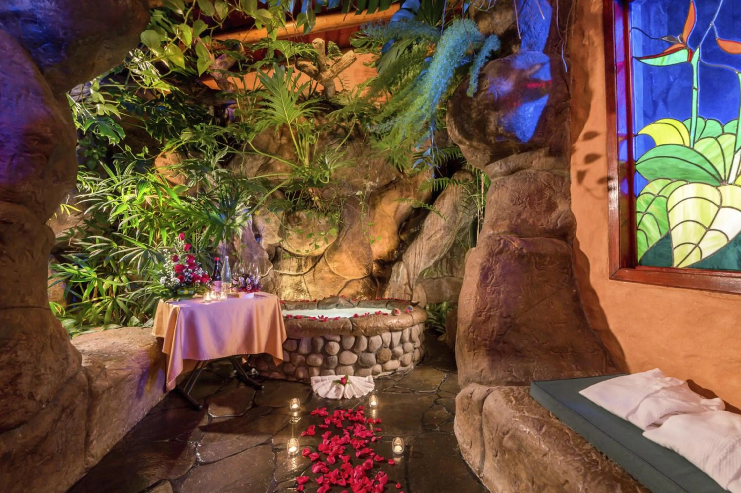 Spa and wellness centre/facilities in Peace Lodge