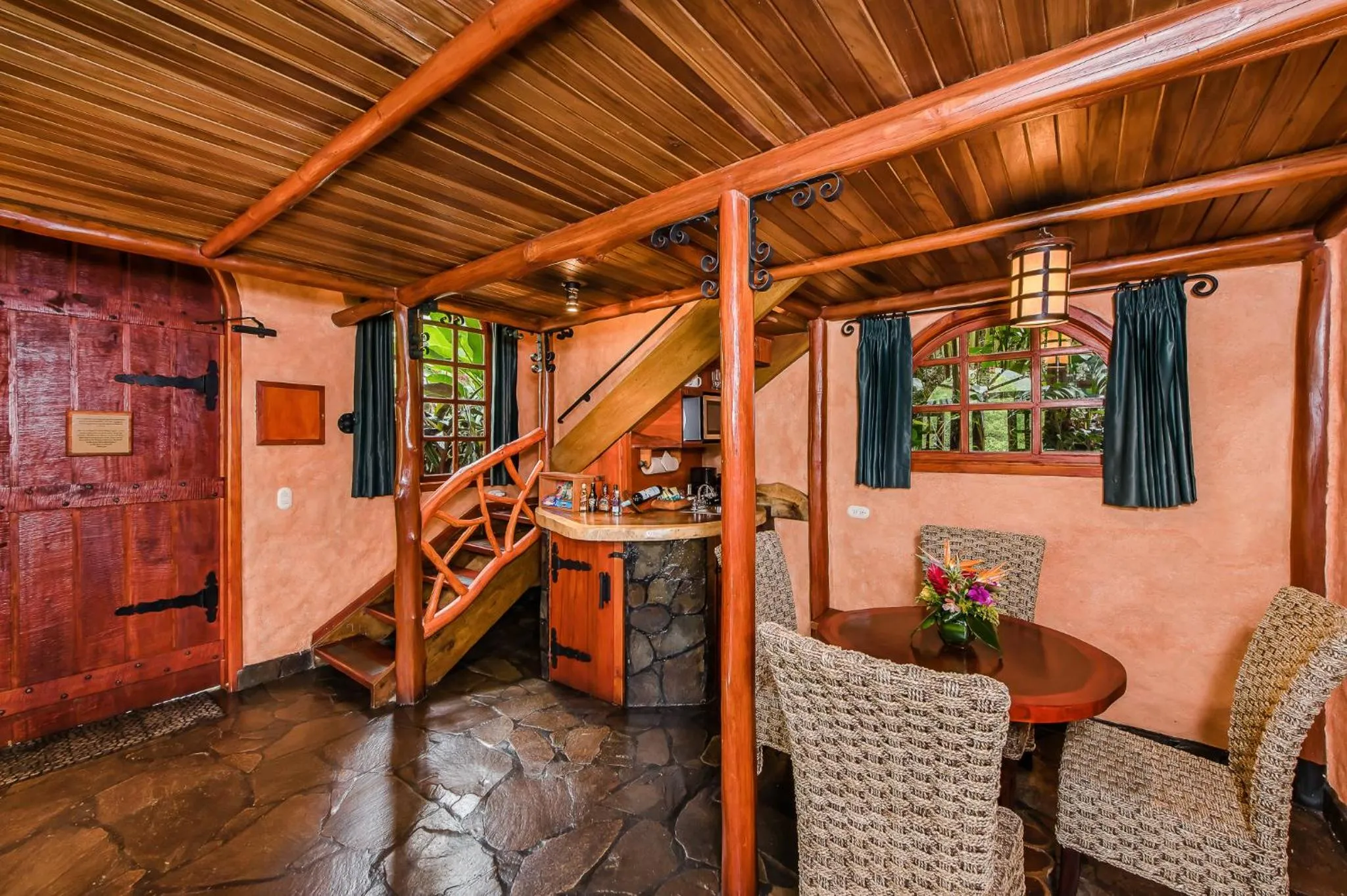 Decorative detail in Peace Lodge