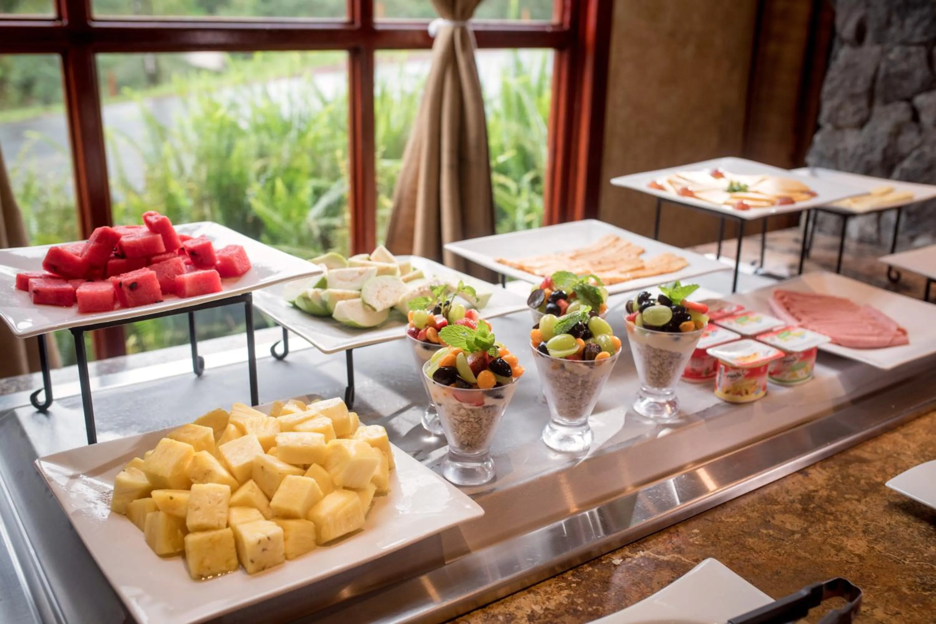 Breakfast in Peace Lodge