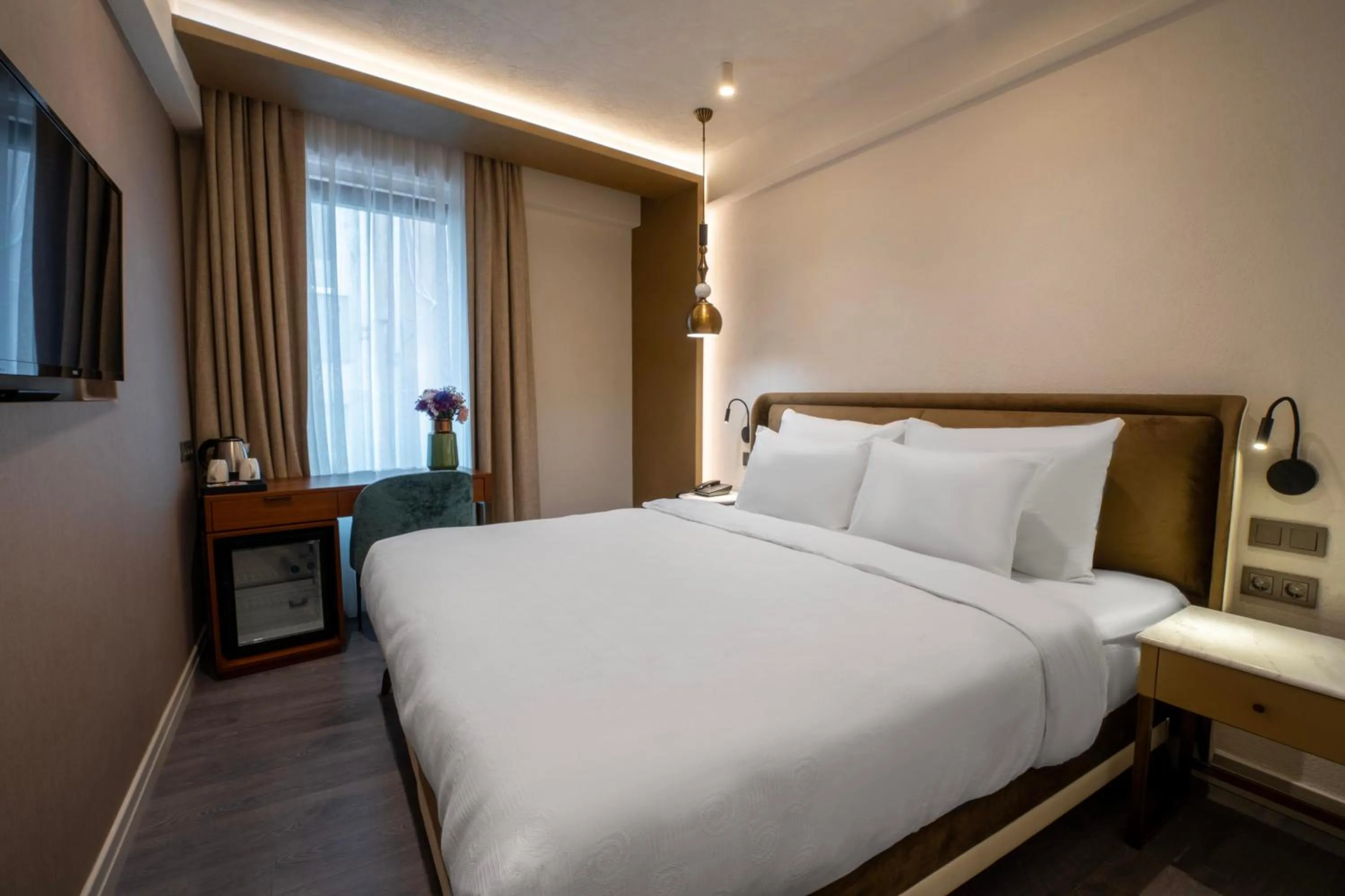 Photo of the whole room, Bed in Smart and Simple Hotel Karakoy