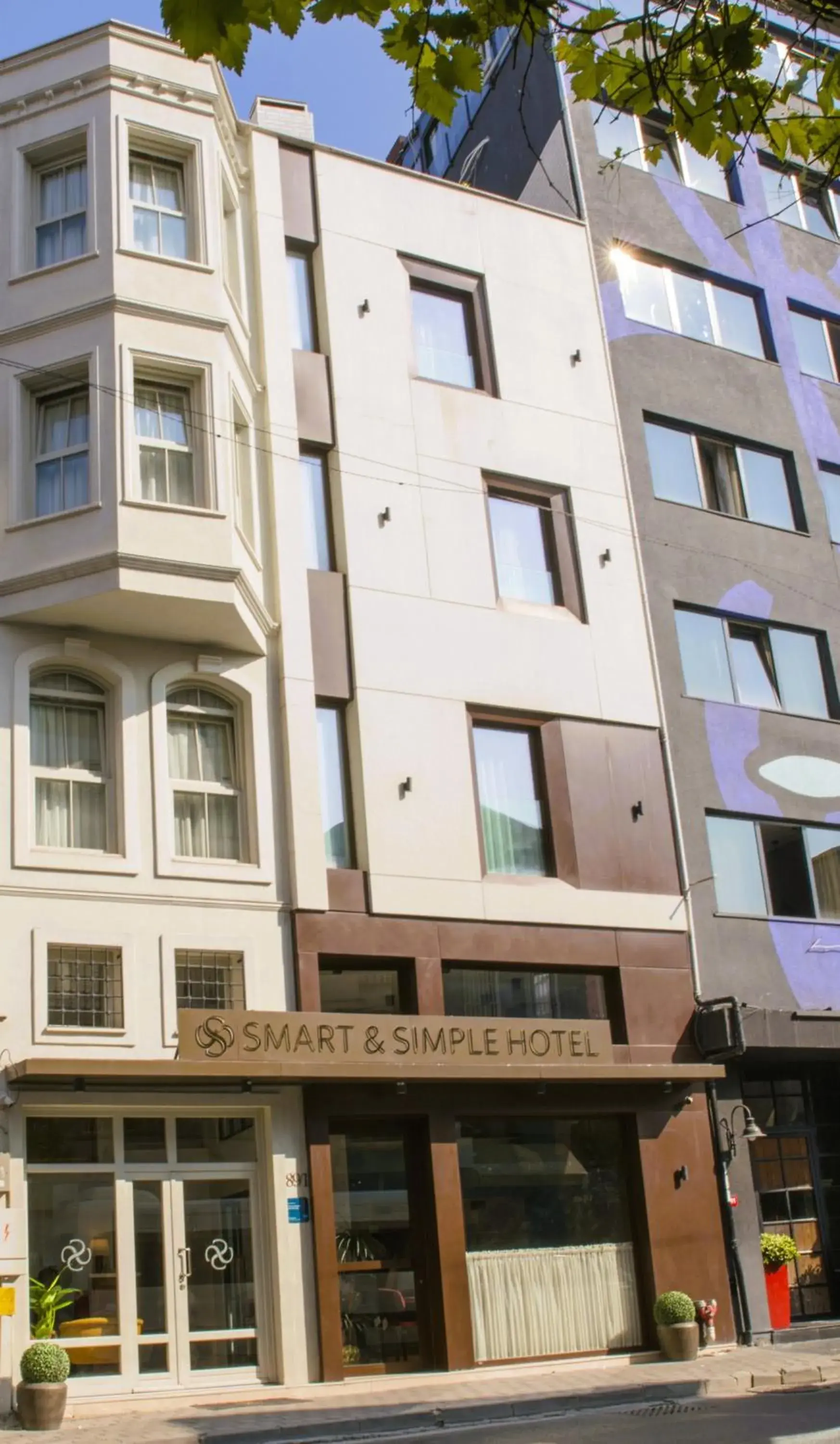 Smart and Simple Hotel Karakoy Smart and Simple Hotel Karakoy