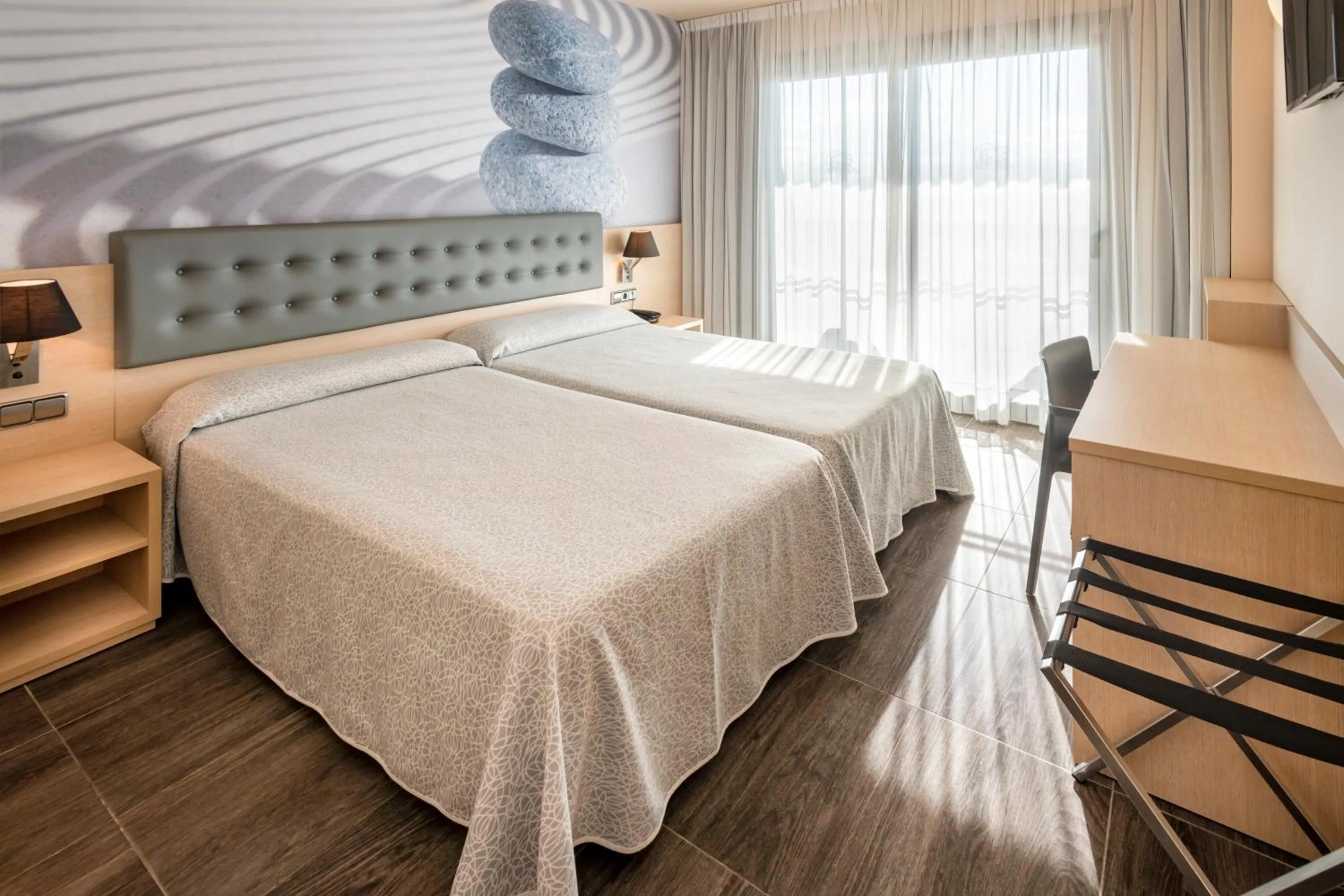 Bedroom, Bed in Tropic Park