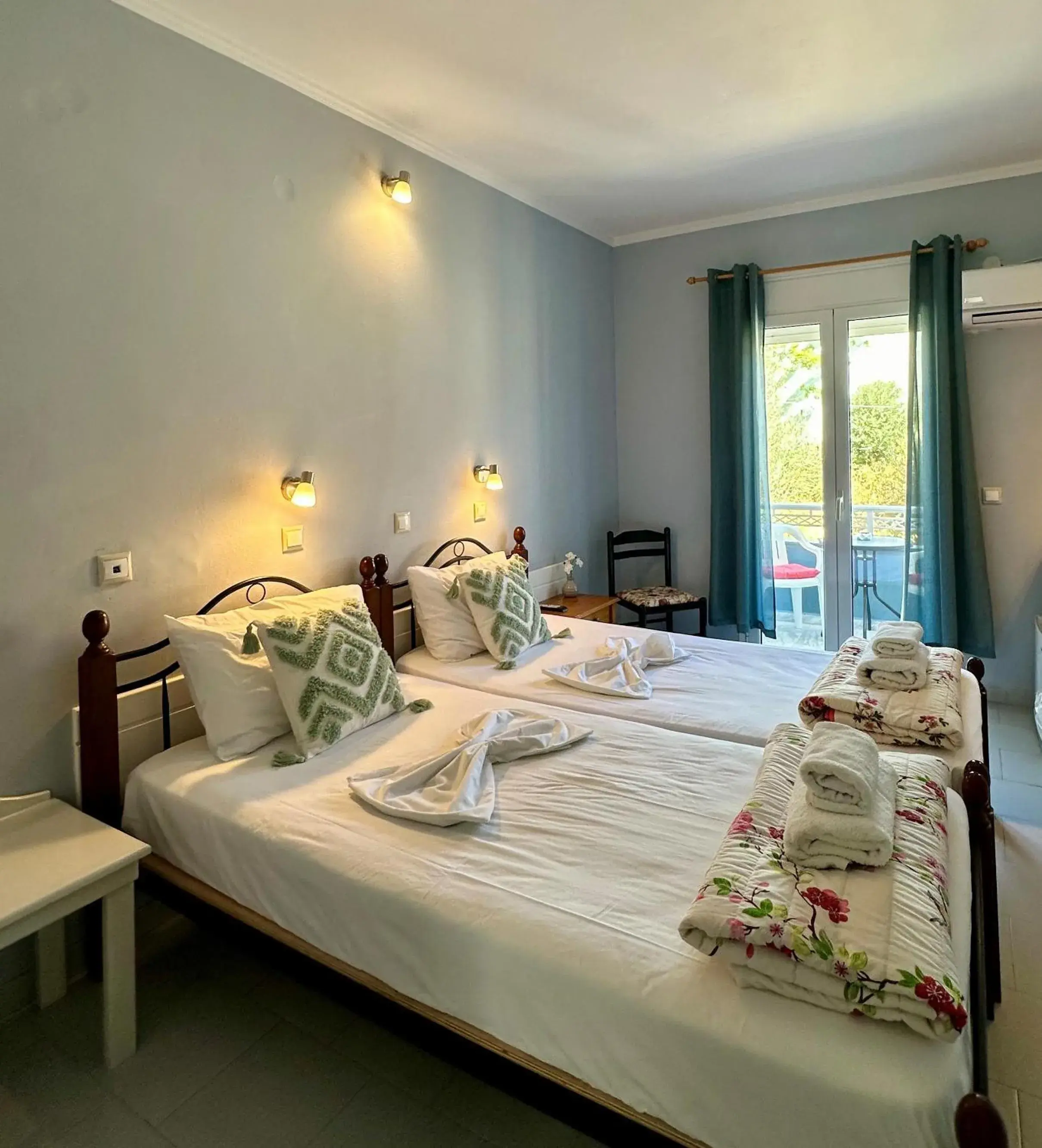 Double Room with Sea View in Hotel Lenox Double Room with Sea View in Hotel Lenox