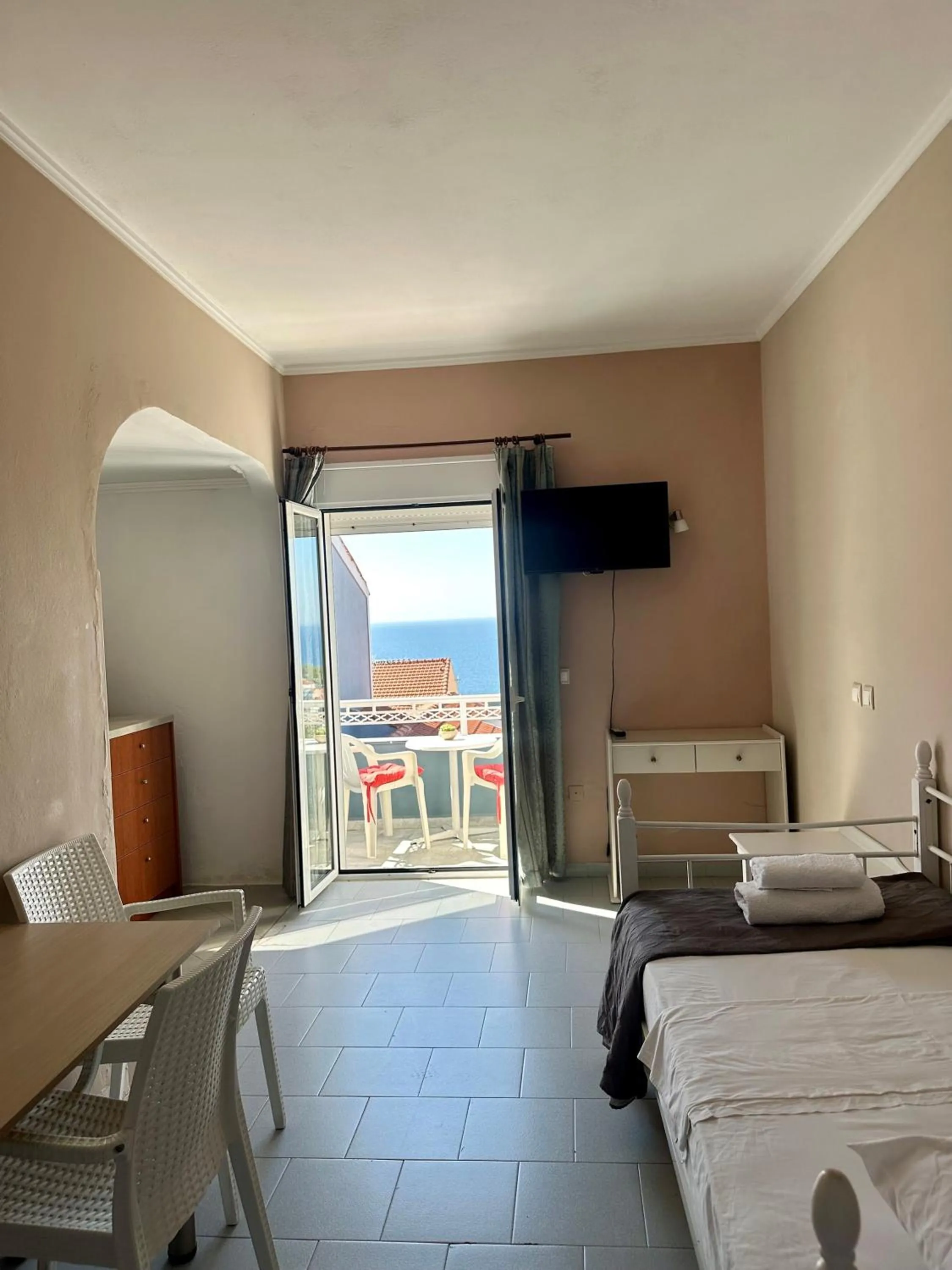 Apartment with Balcony in Hotel Lenox