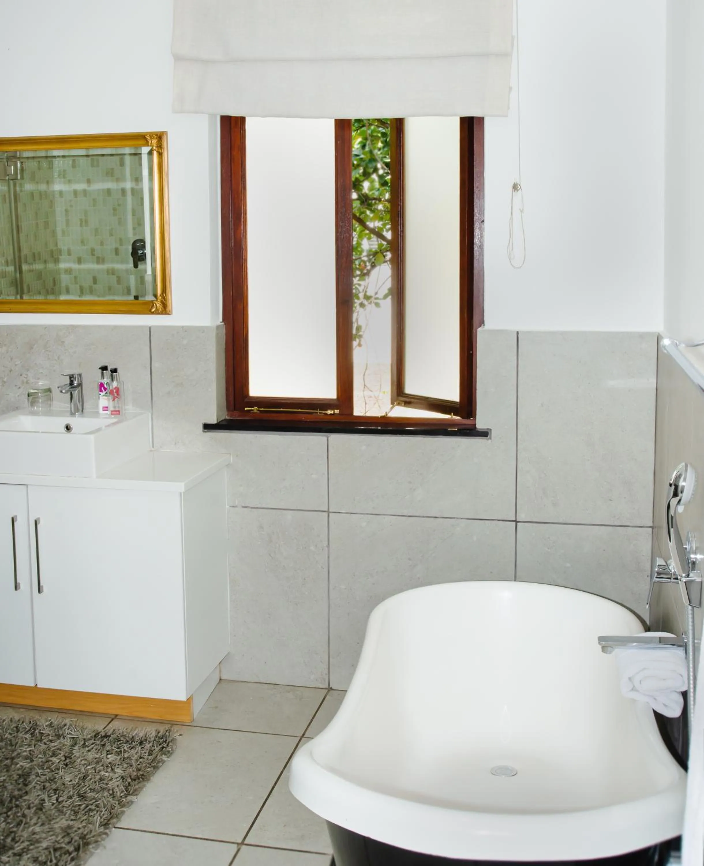Bathroom in Gardenia Boutique Hotel