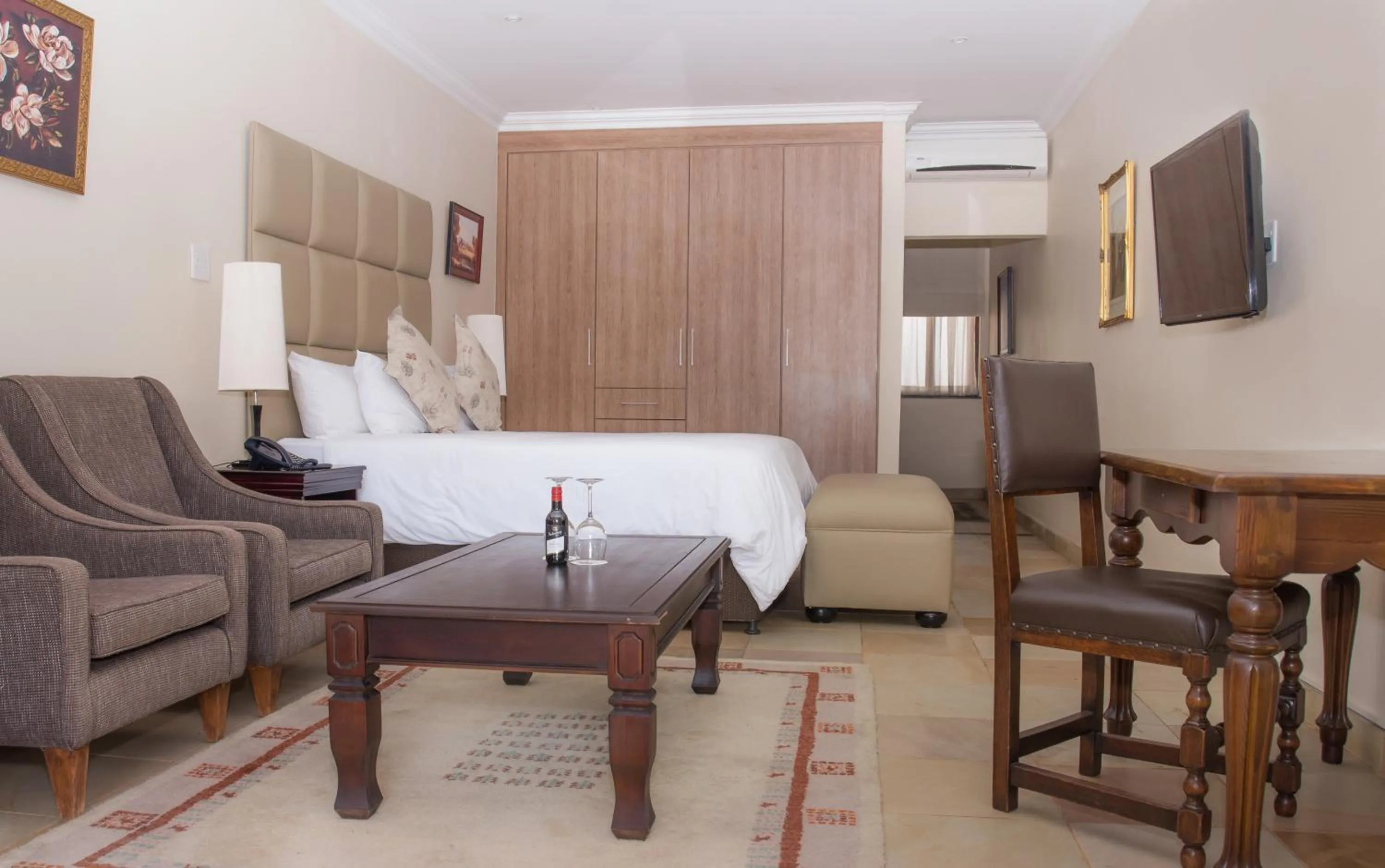 Photo of the whole room in Gardenia Boutique Hotel