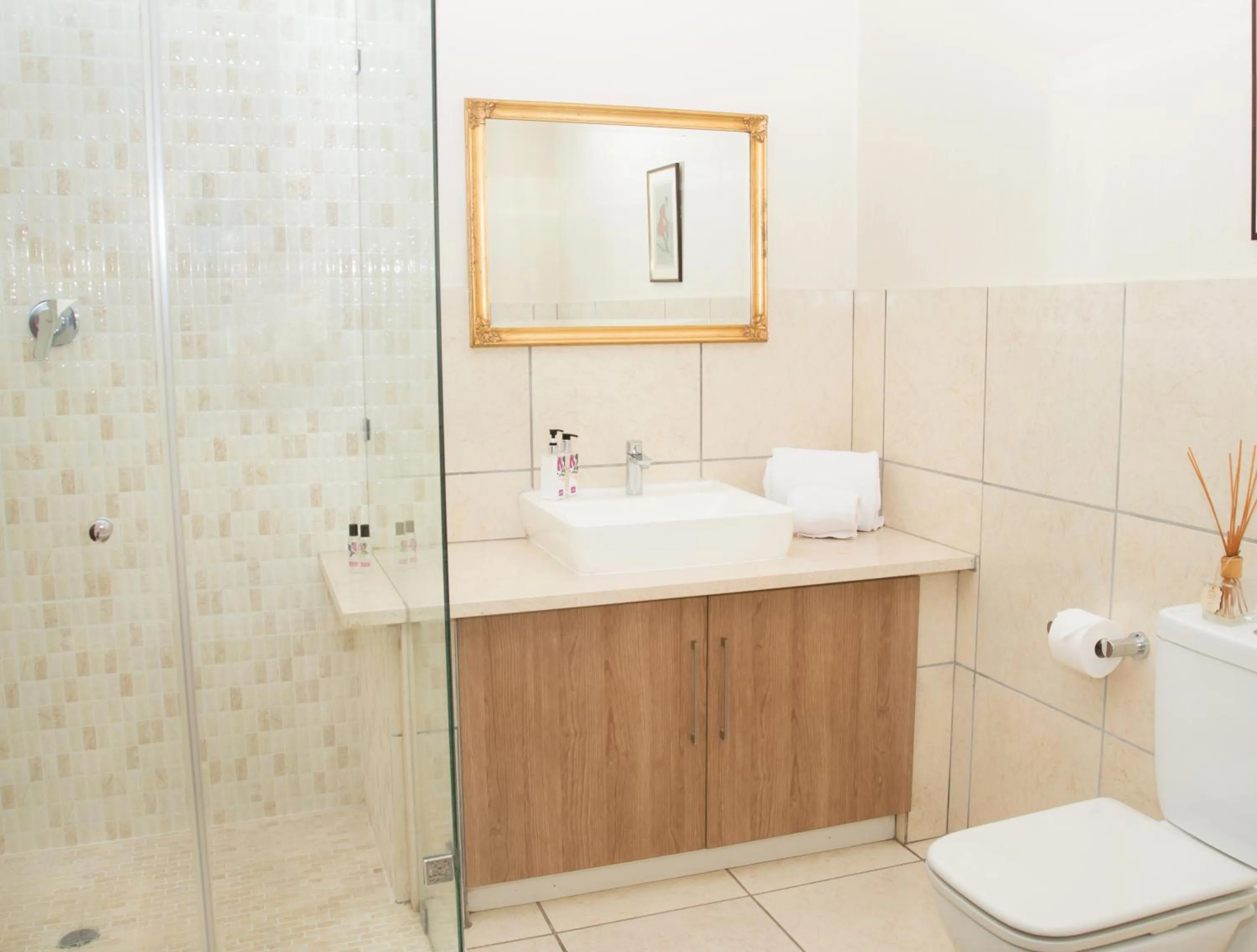 Shower in Gardenia Boutique Hotel