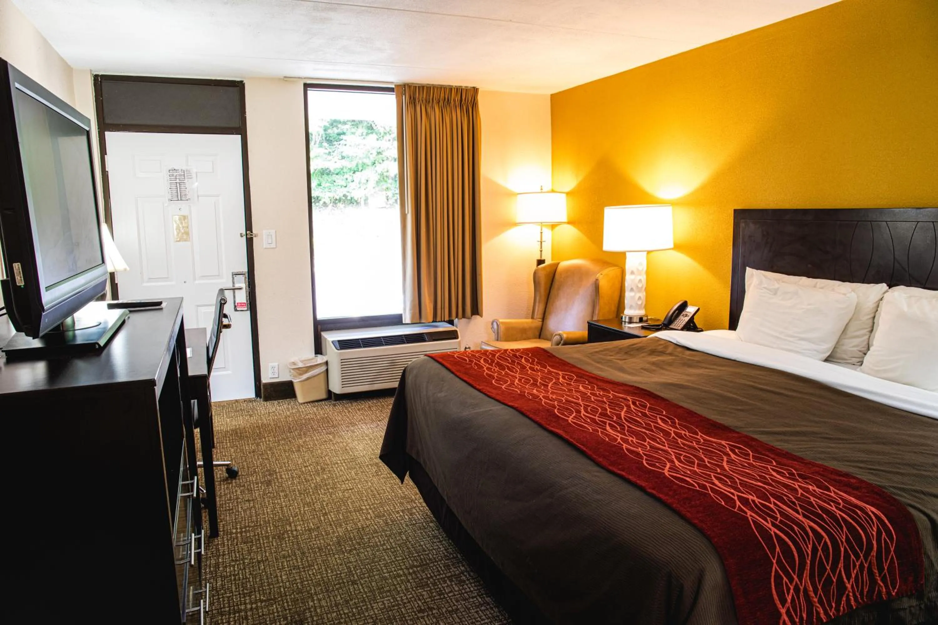 Bed in Grand Vista Hotel