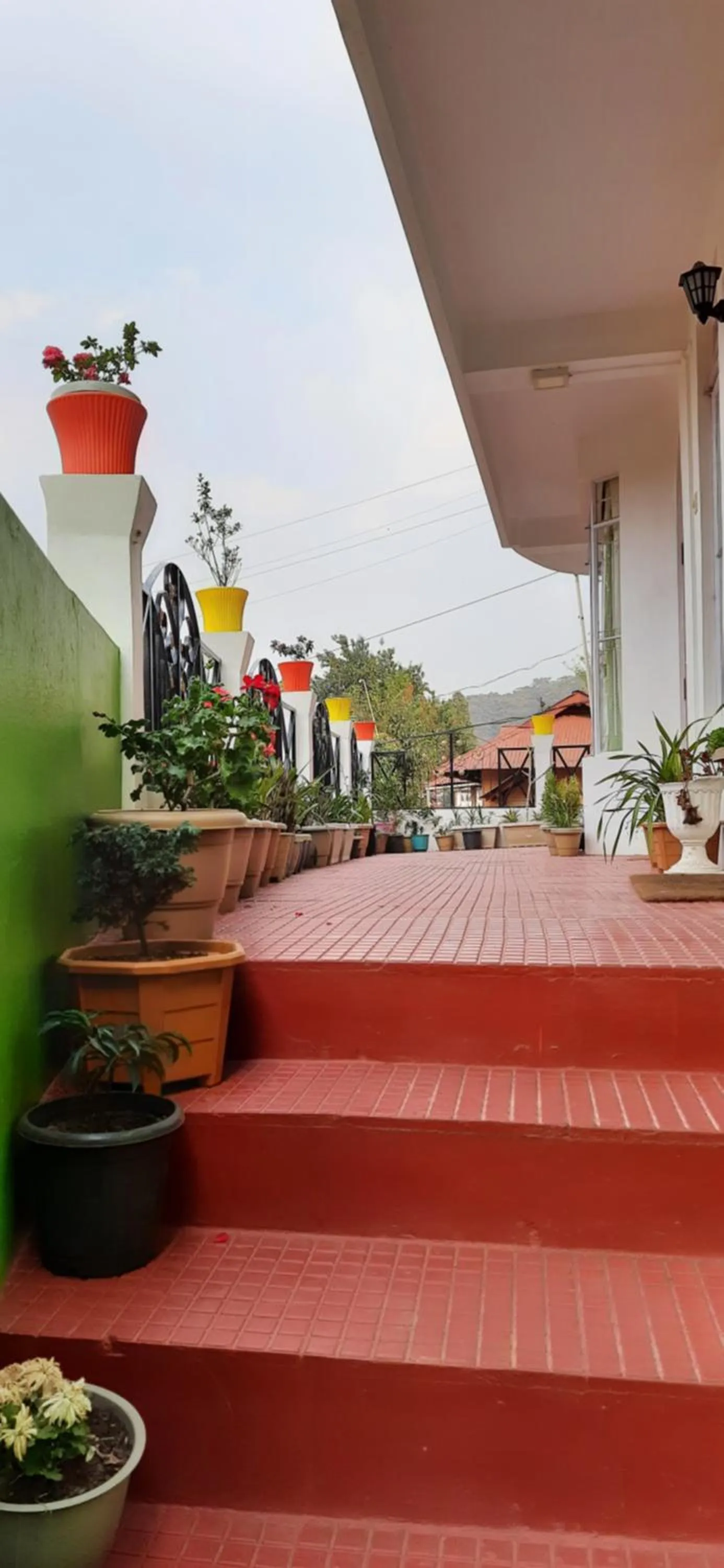 Facade/entrance in A La Maison