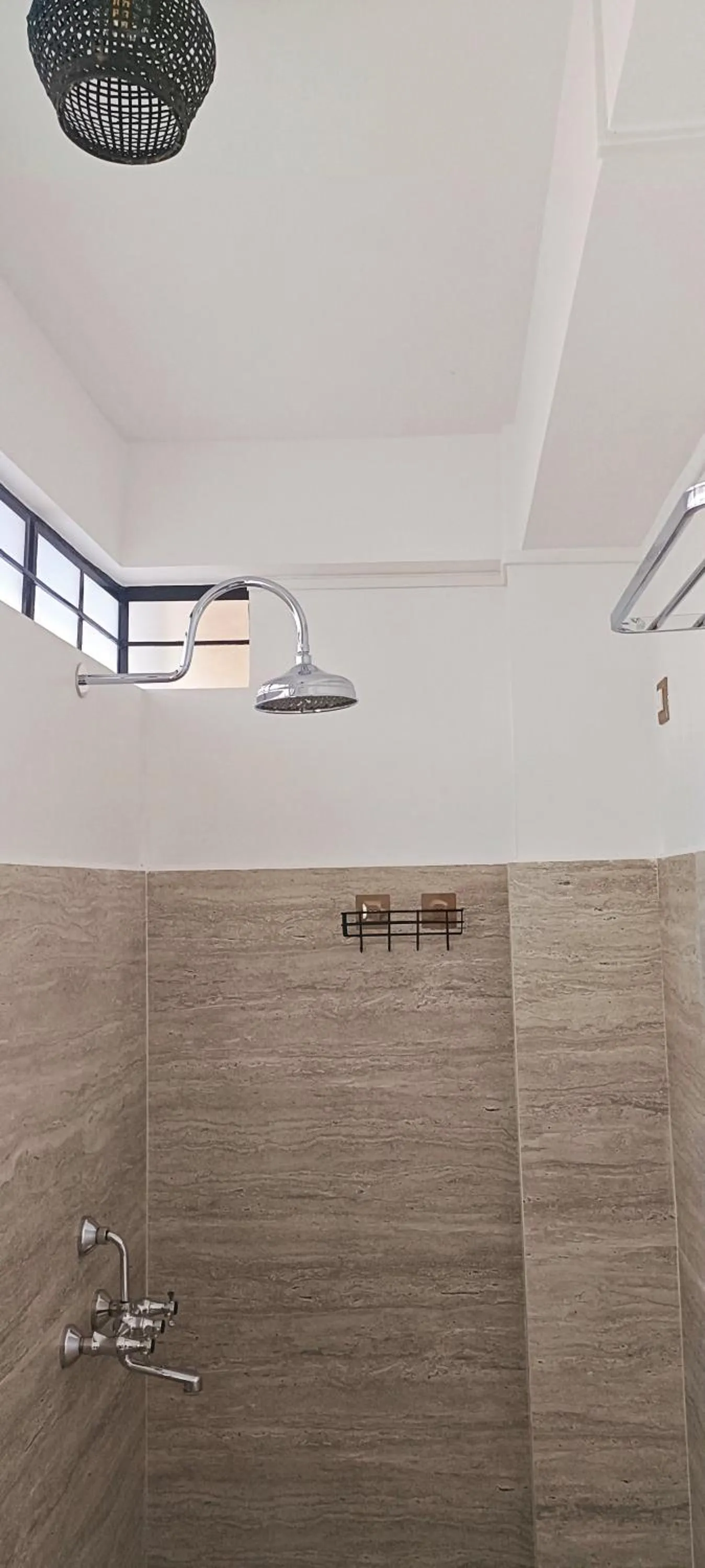 Shower in A La Maison