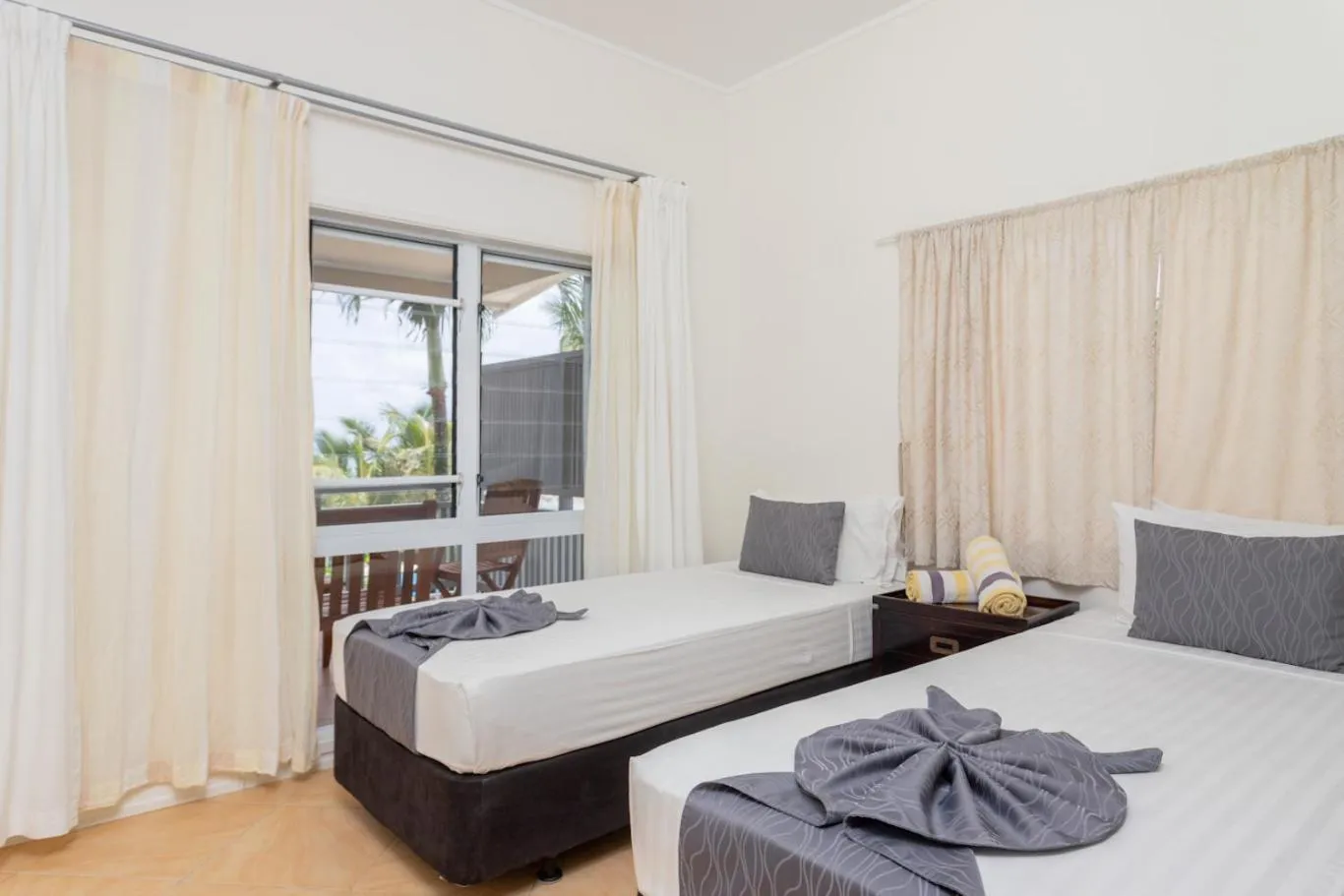Bedroom, Bed in Moana Sands Beachfront Villas