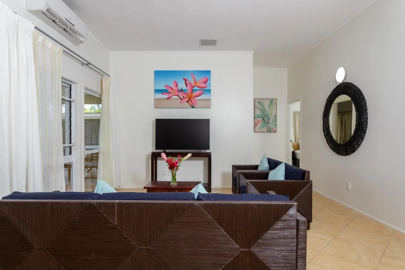 Seating area in Moana Sands Beachfront Villas