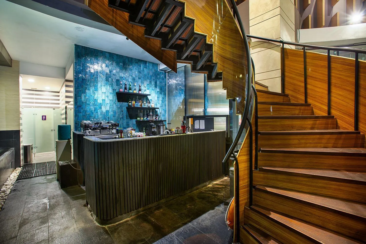 Lounge or bar in THE 1O1 Jakarta Sedayu Darmawangsa