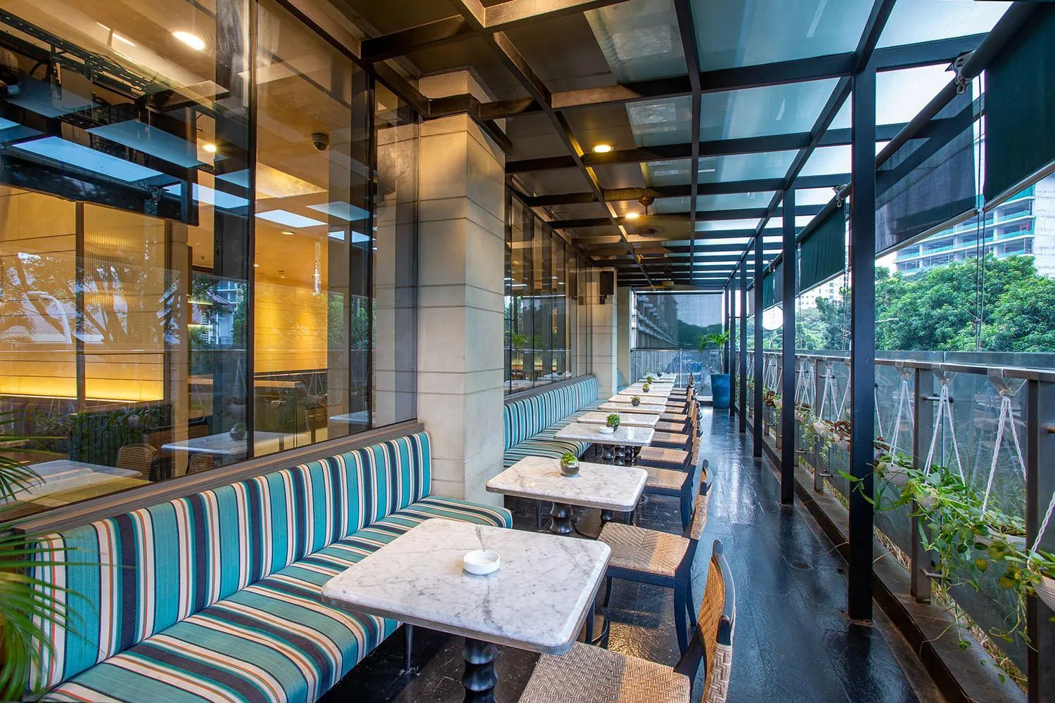 Restaurant/places to eat in THE 1O1 Jakarta Sedayu Darmawangsa