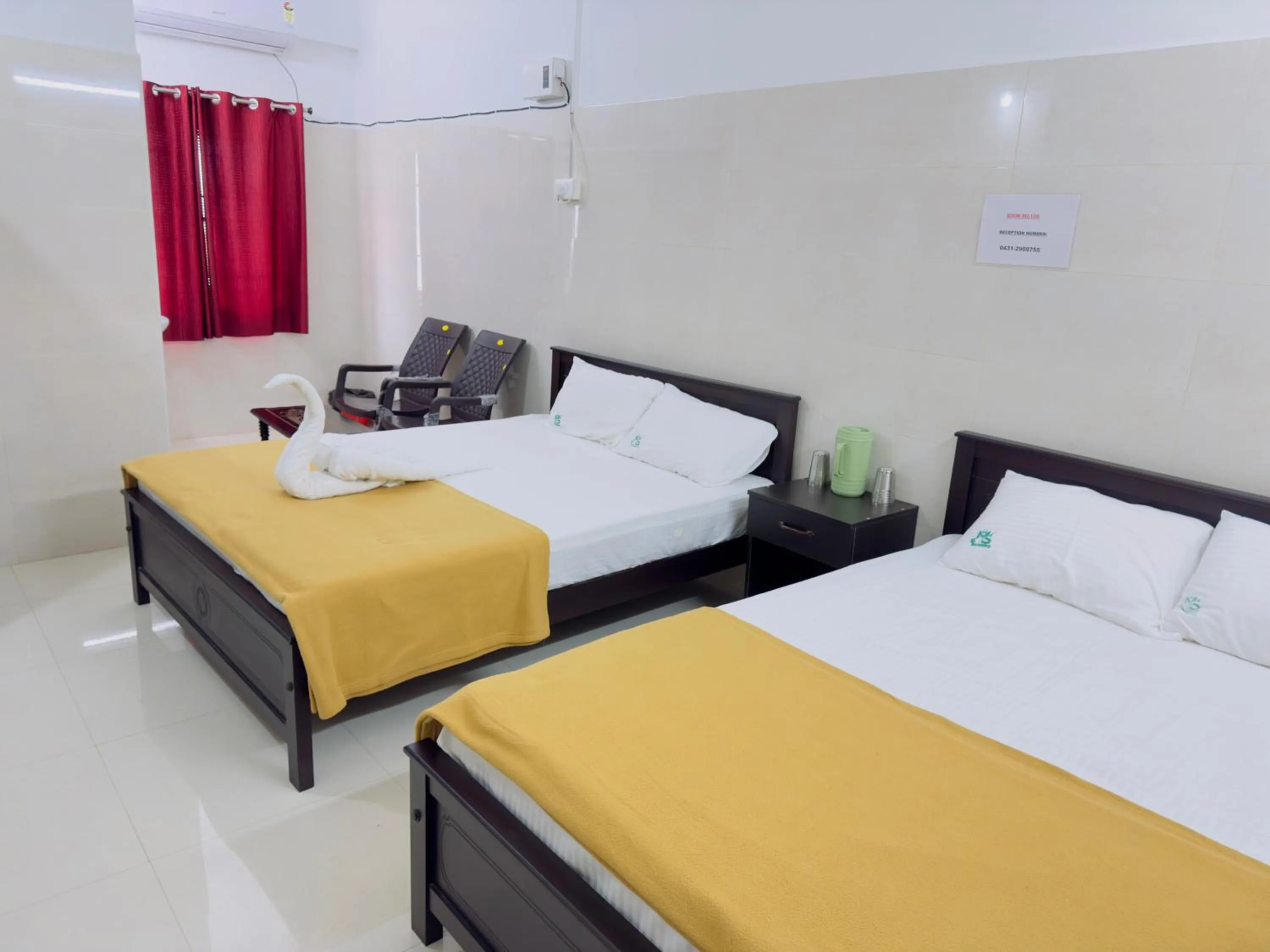 Photo of the whole room in MSResidency