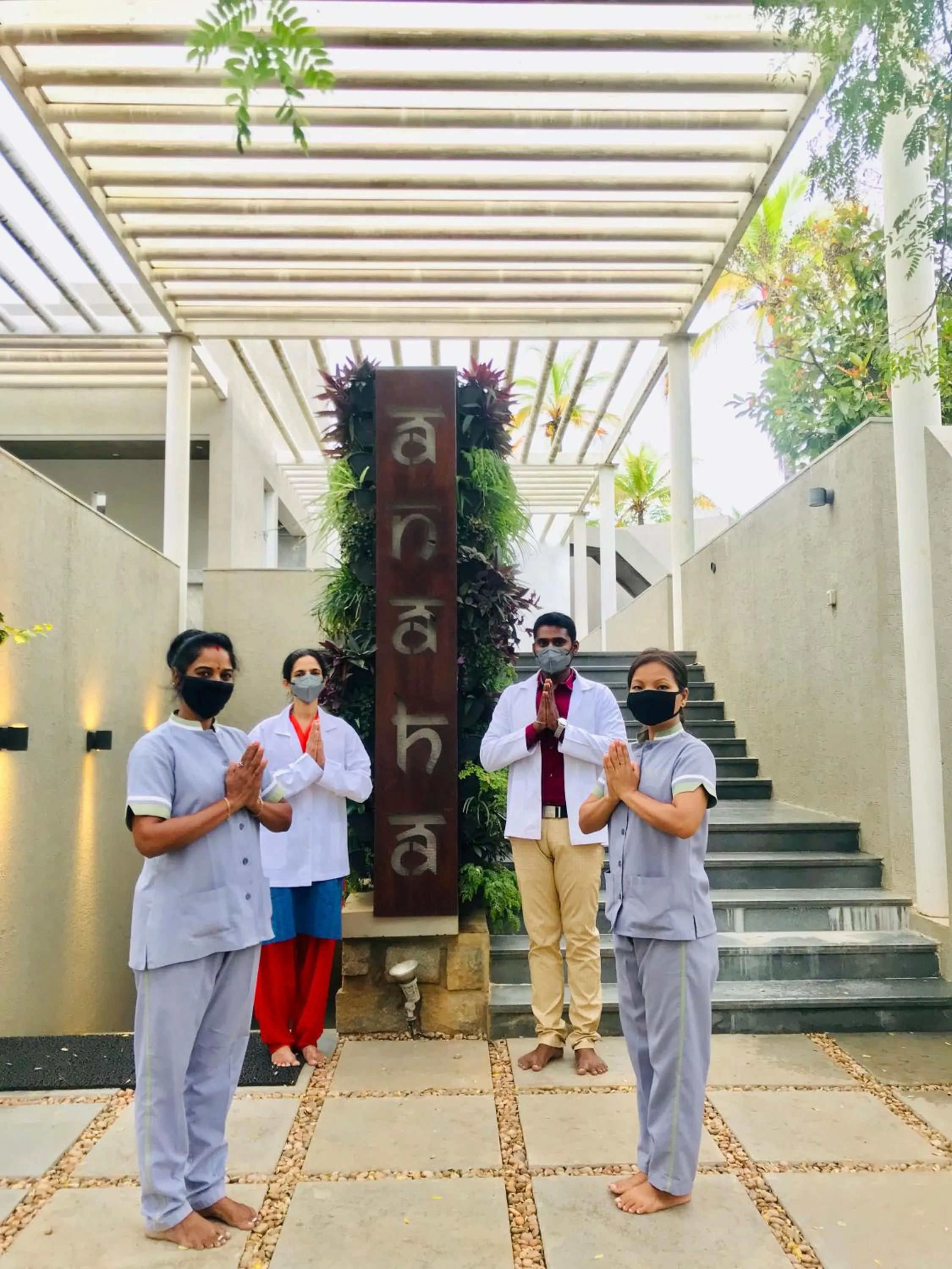 Staff in Shreyas Retreat